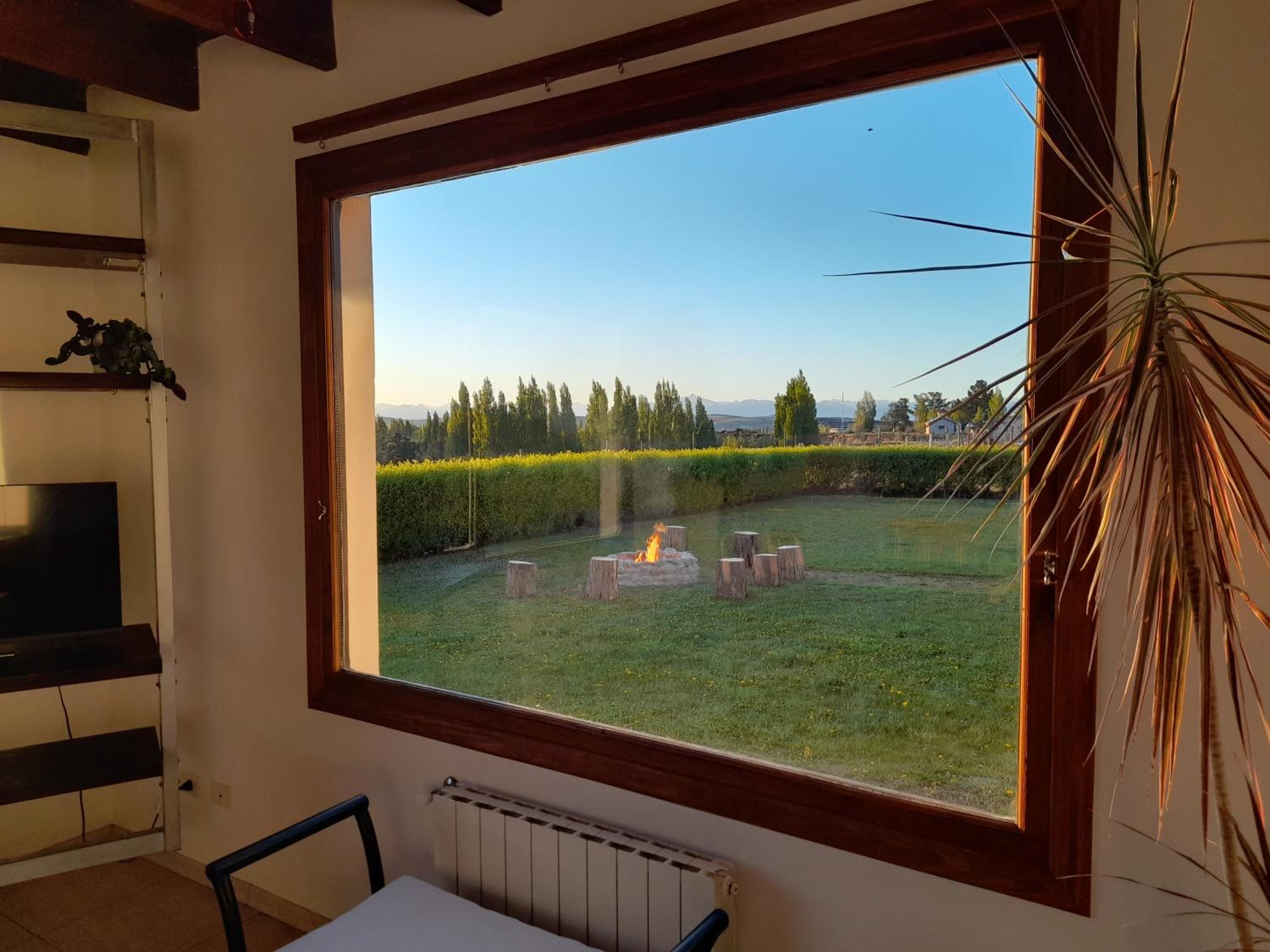 CASA LUMINOSA CON PARQUE y VISTA ESPECTACULAR