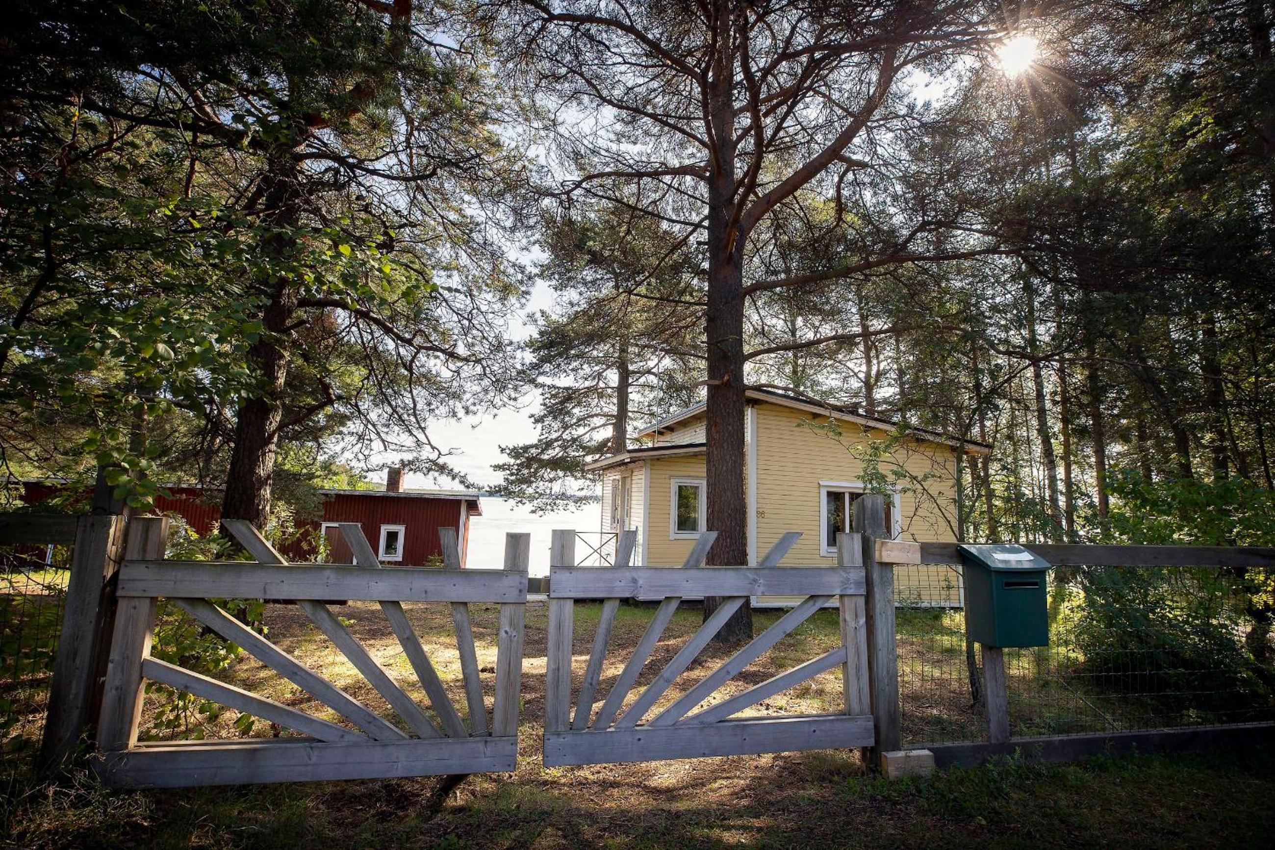 Oulu Vacations - Old Finnish lakeside cottage with sauna - Property Image 20