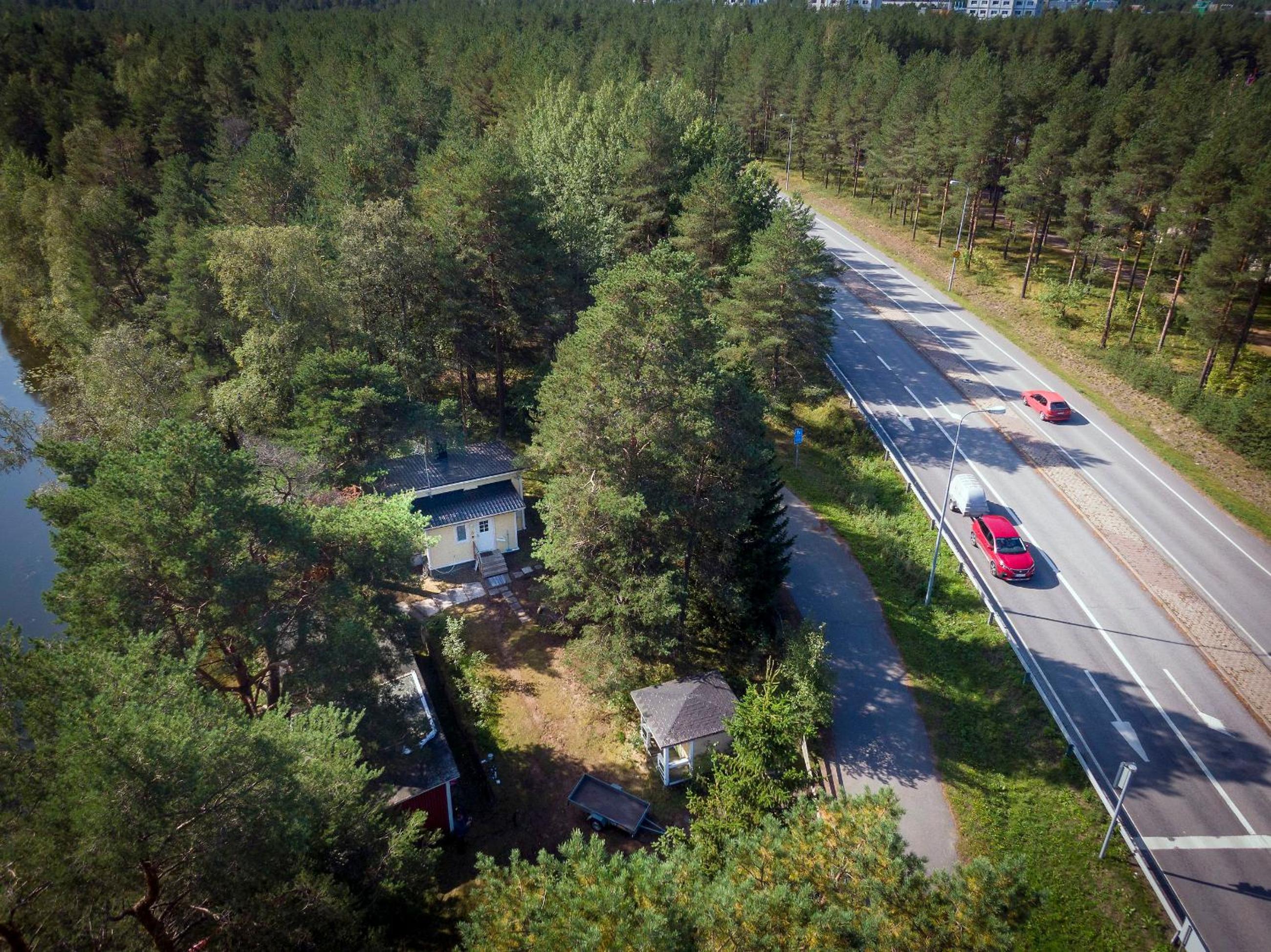 Oulu Vacations - Old Finnish lakeside cottage with sauna - Property Image 10