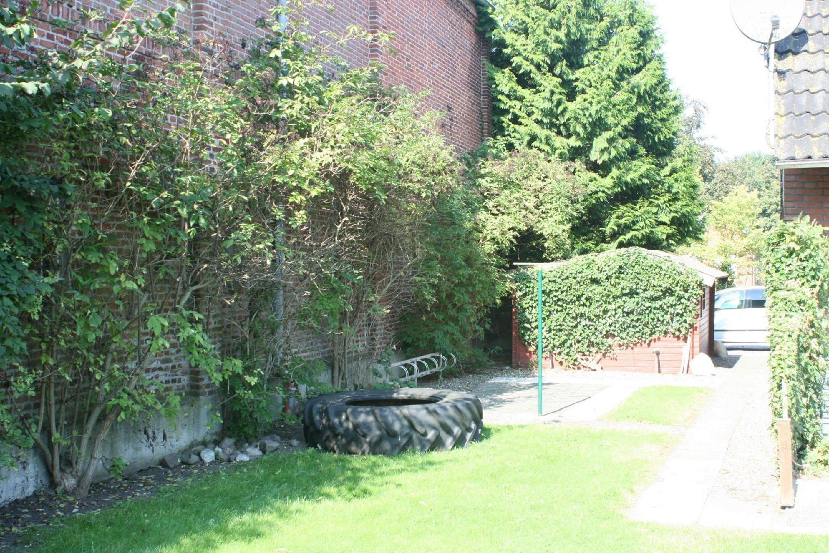 Photo 6