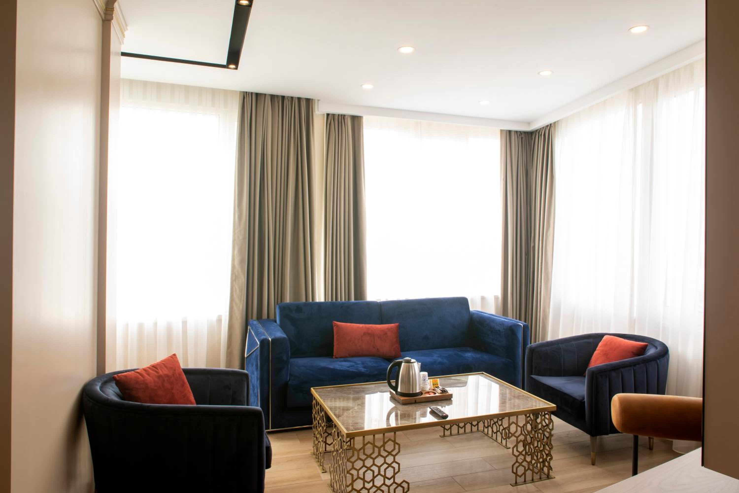 Martinenz Hotel - Image 30