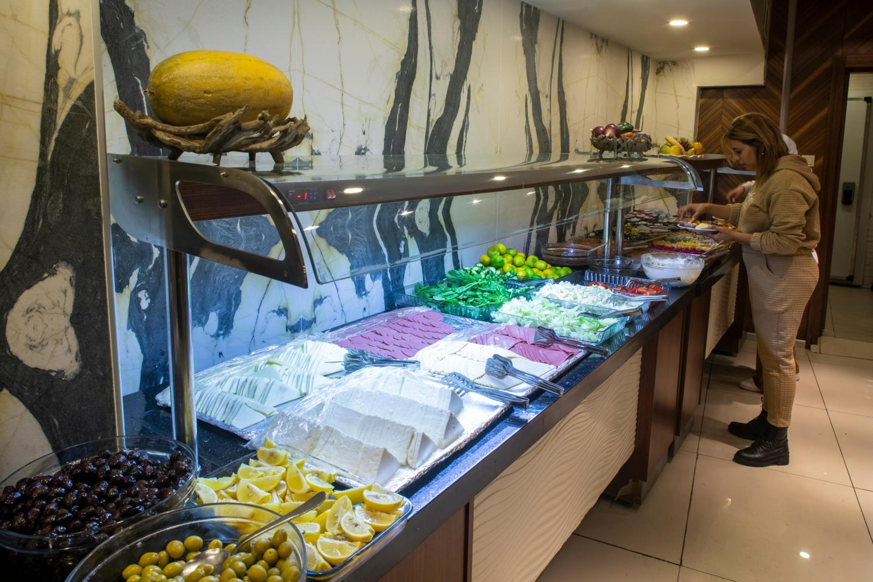 Martinenz Hotel - Image 22