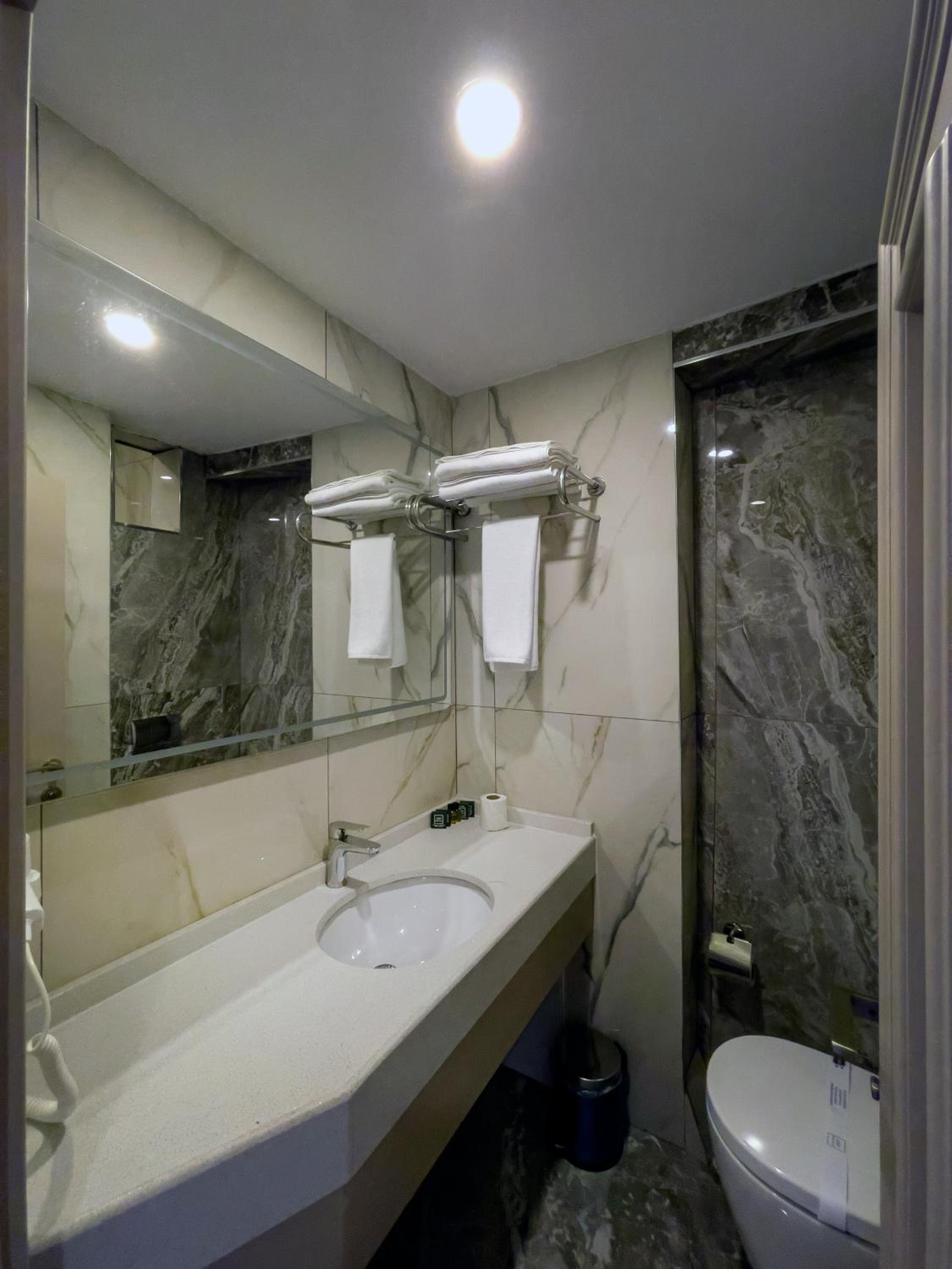 Martinenz Hotel - Image 12