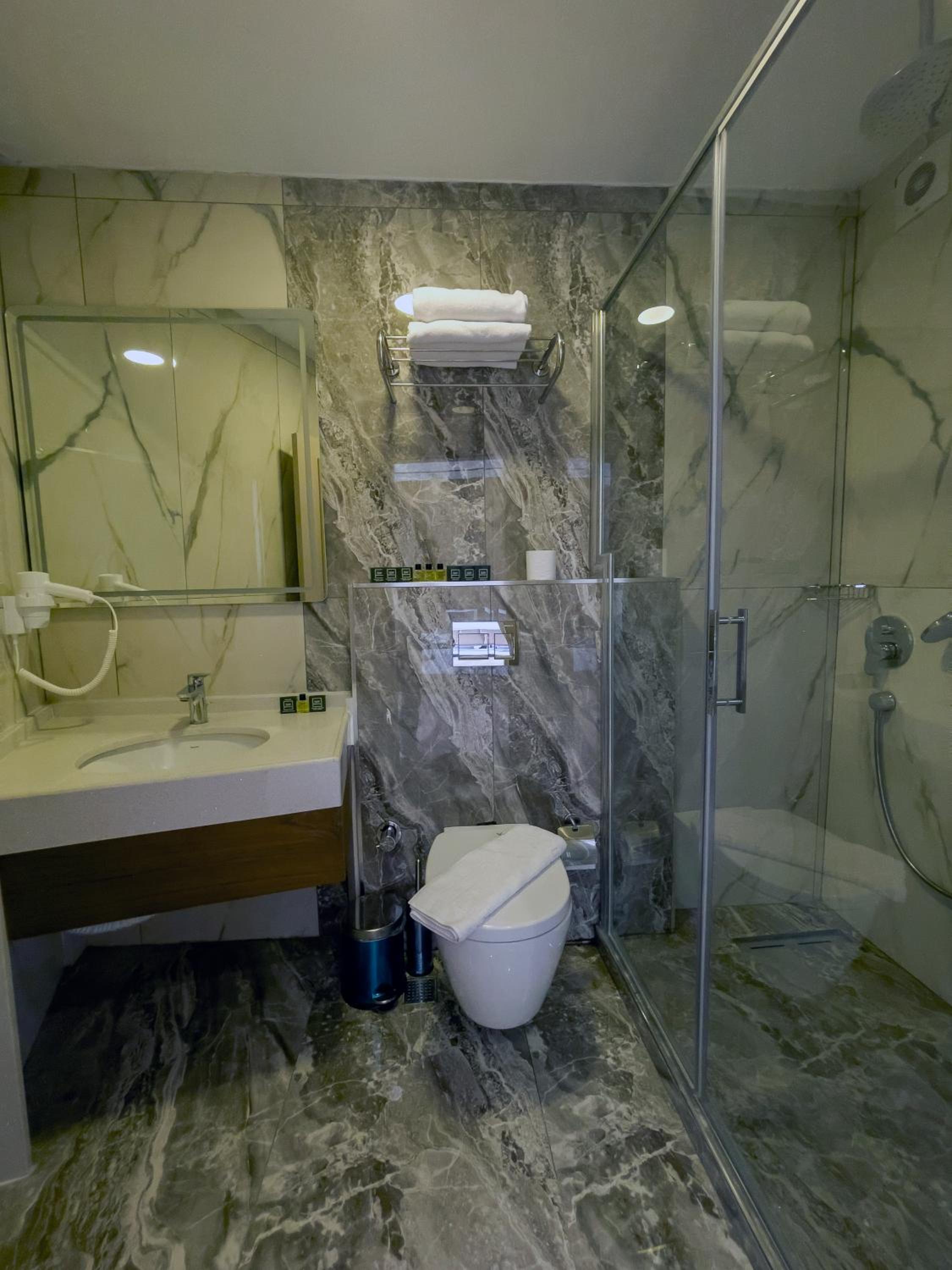 Martinenz Hotel - Image 25