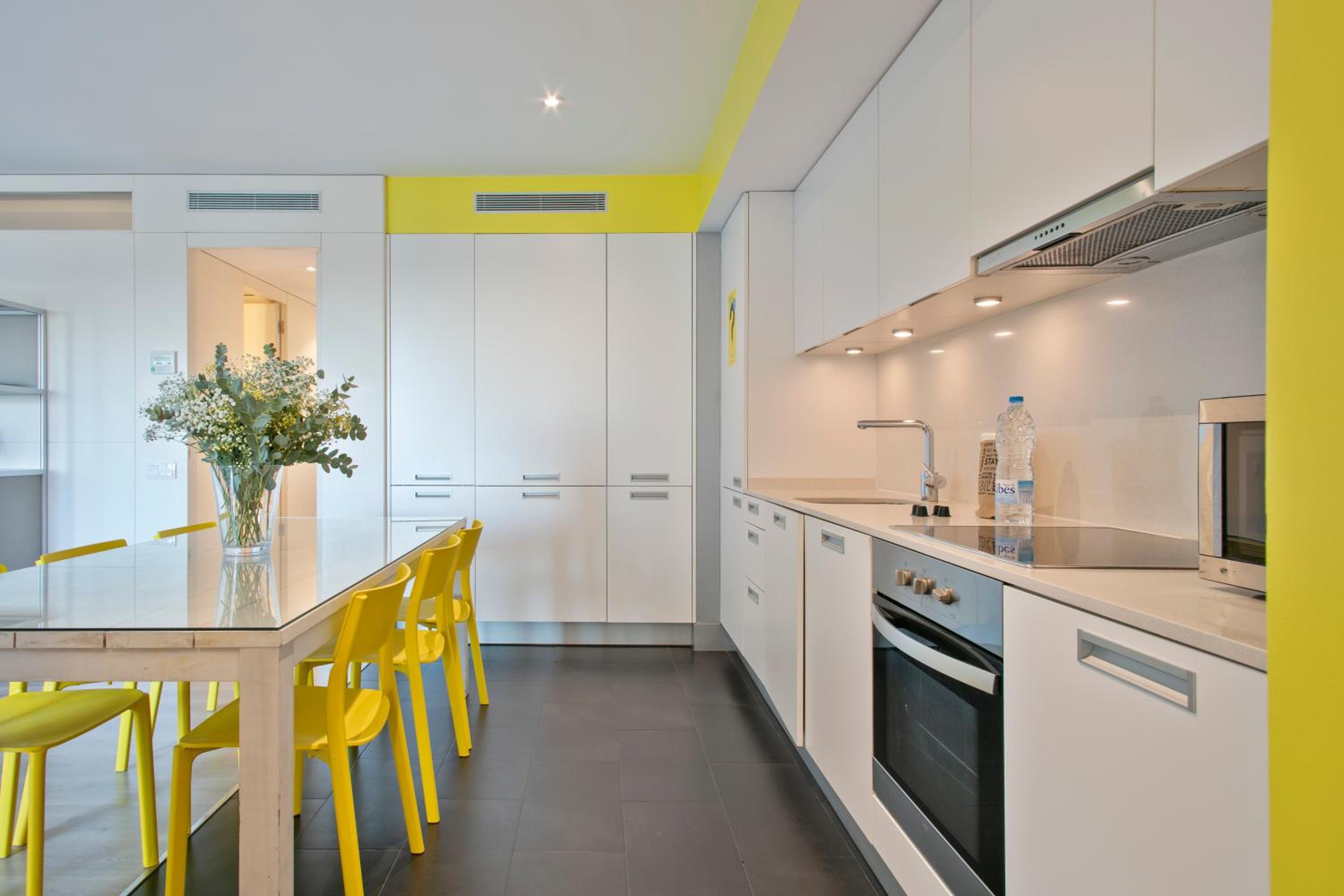 Lugaris Beach Apartments
