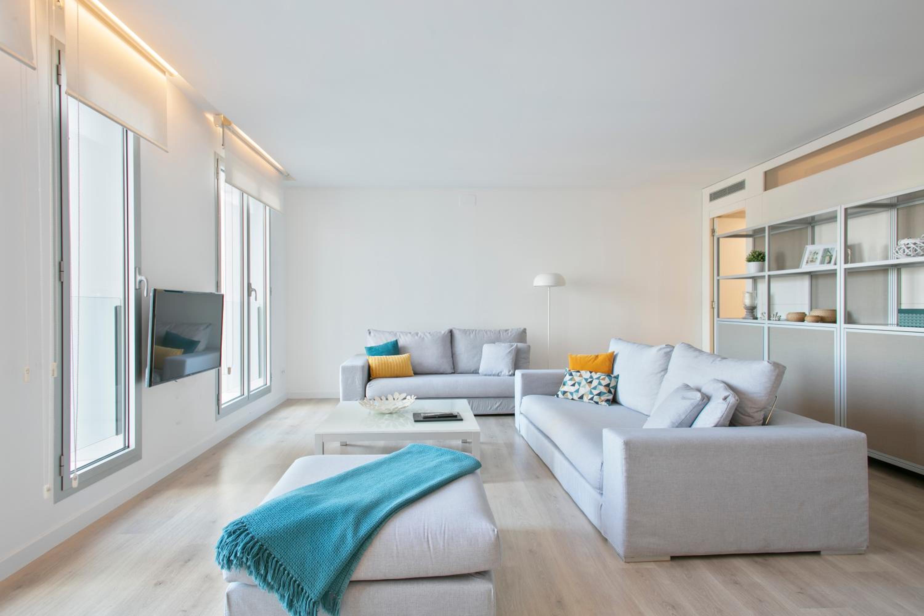 Lugaris Beach Apartments