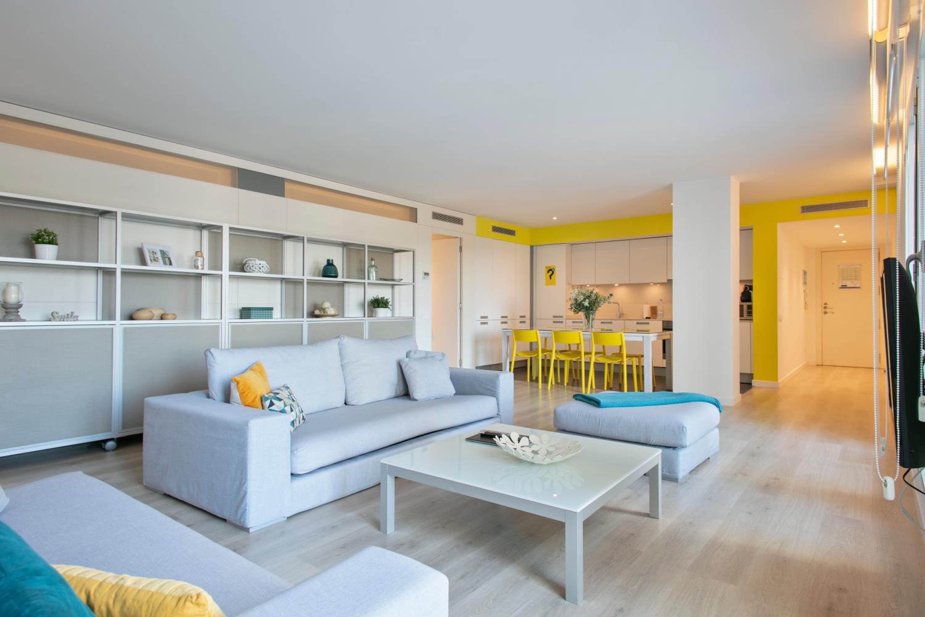 Lugaris Beach Apartments