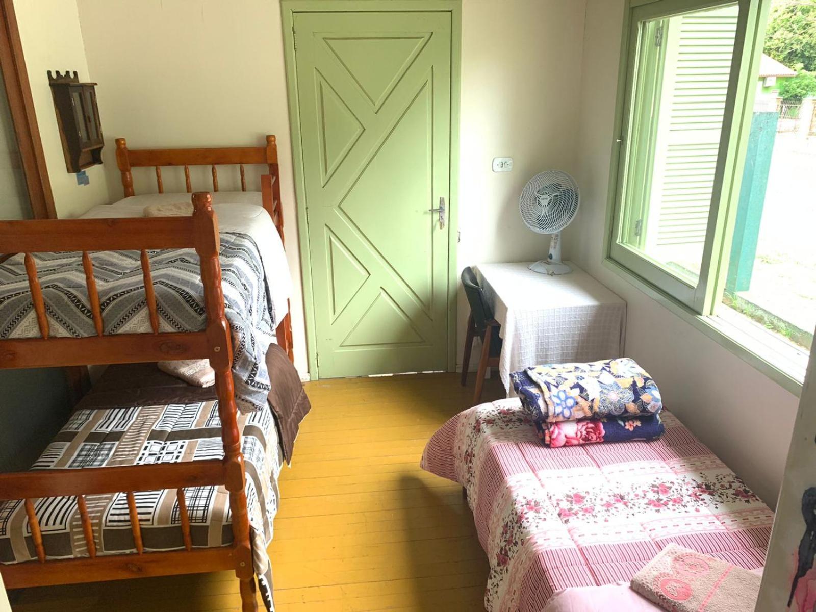Pedra Branca Eco Hostel e Camping
