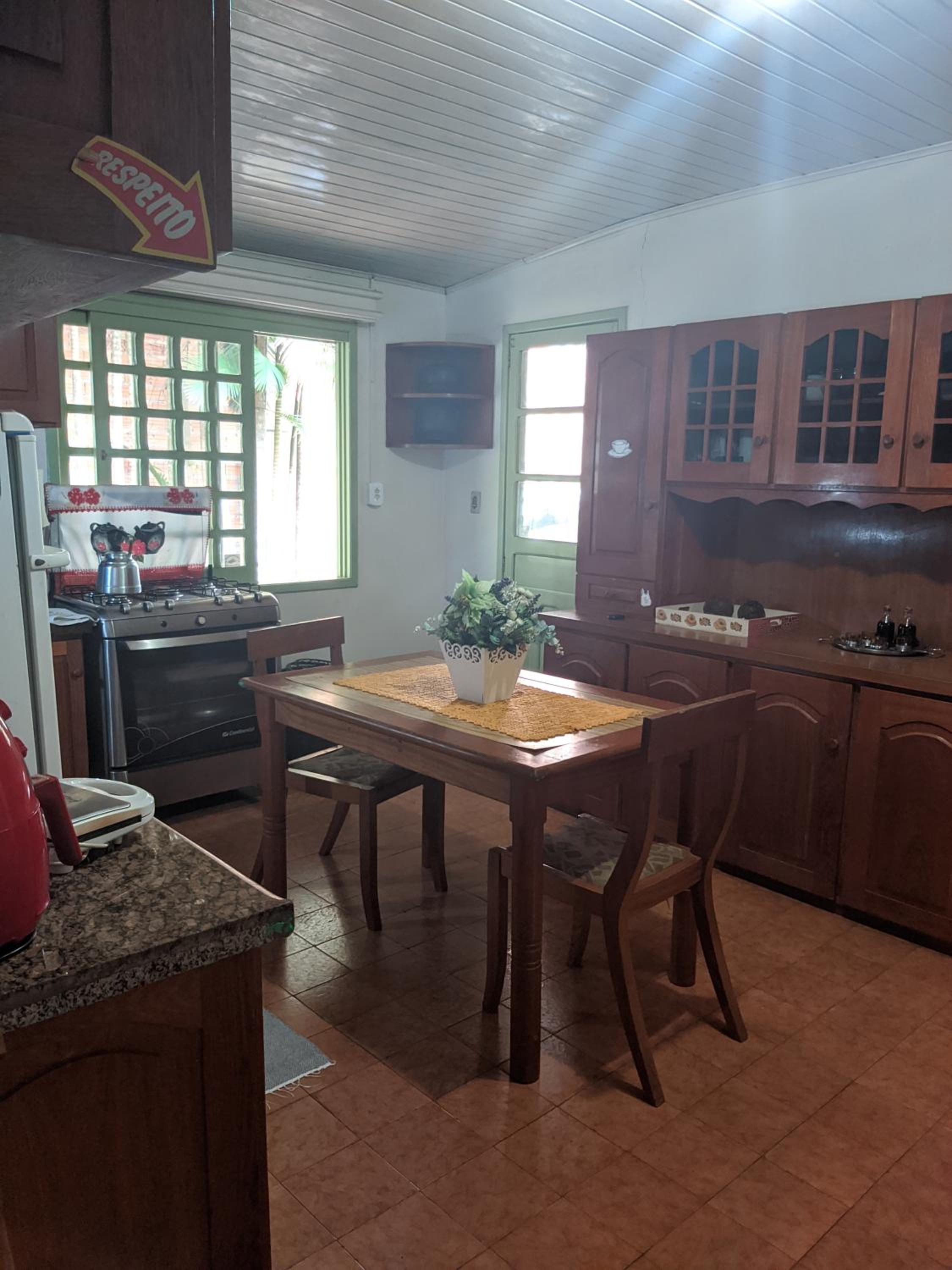Pedra Branca Eco Hostel e Camping