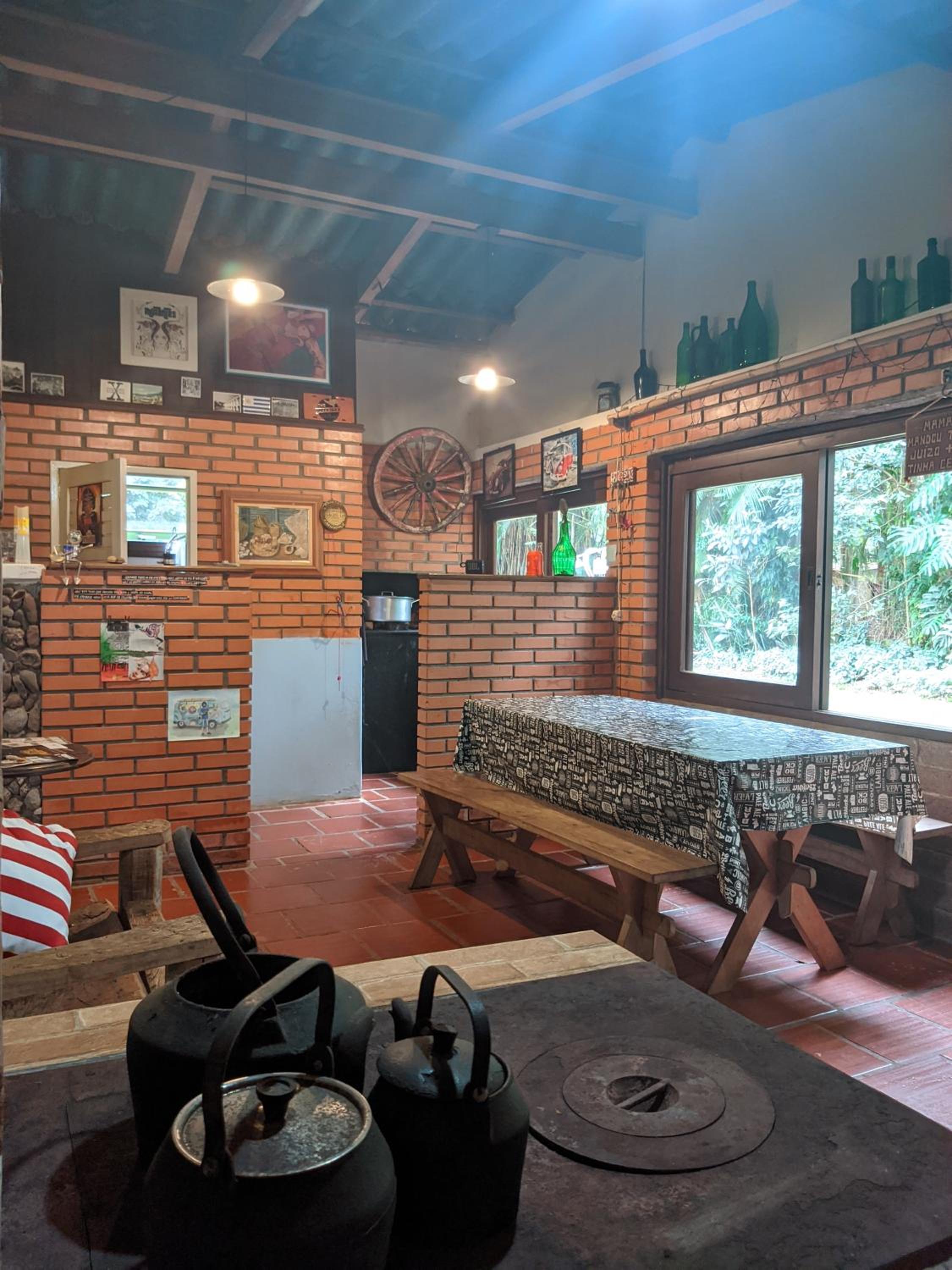 Pedra Branca Eco Hostel e Camping