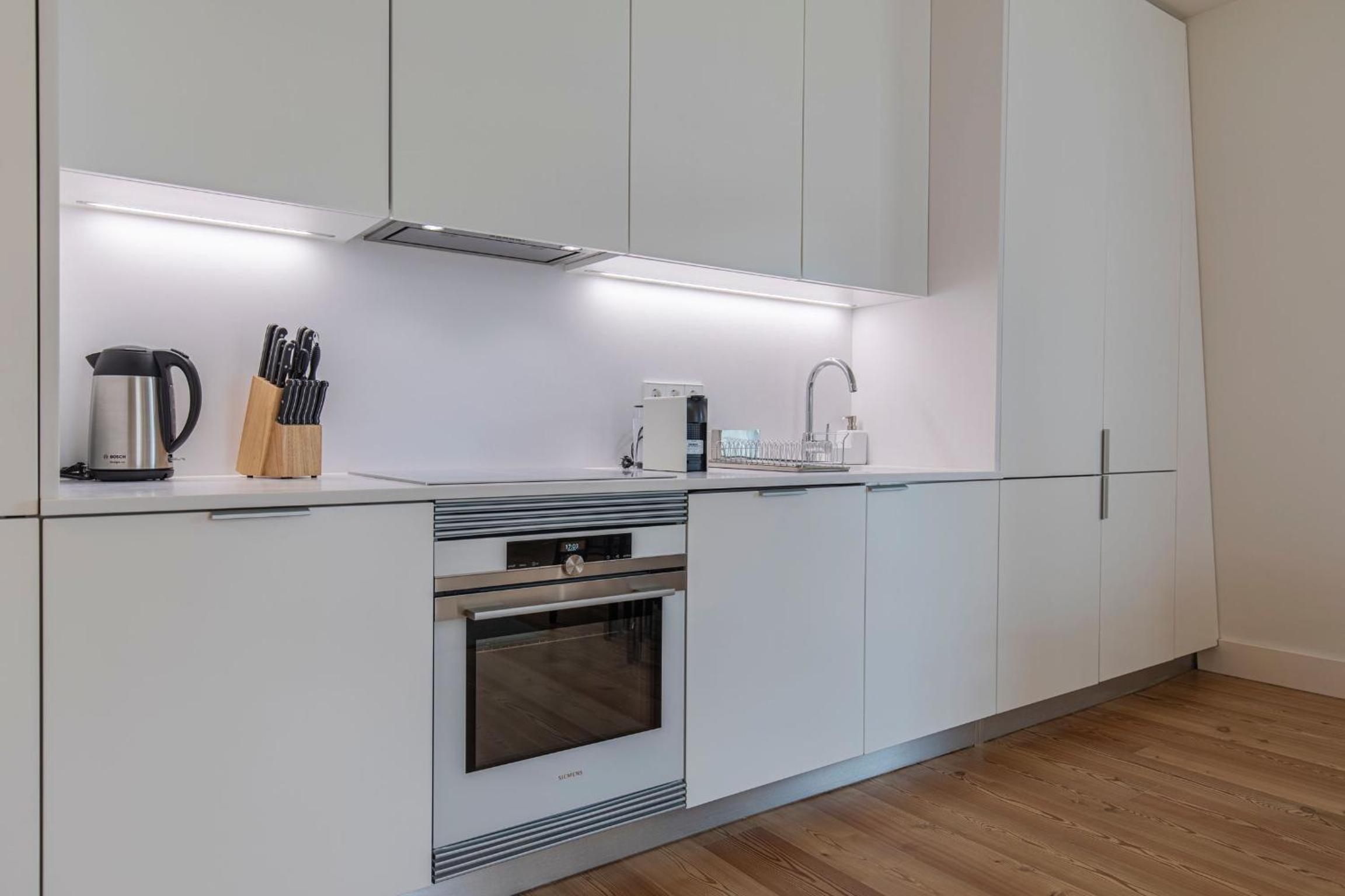 Two Bedroom Apartment with AC in Baixa by LovelyStay view 5