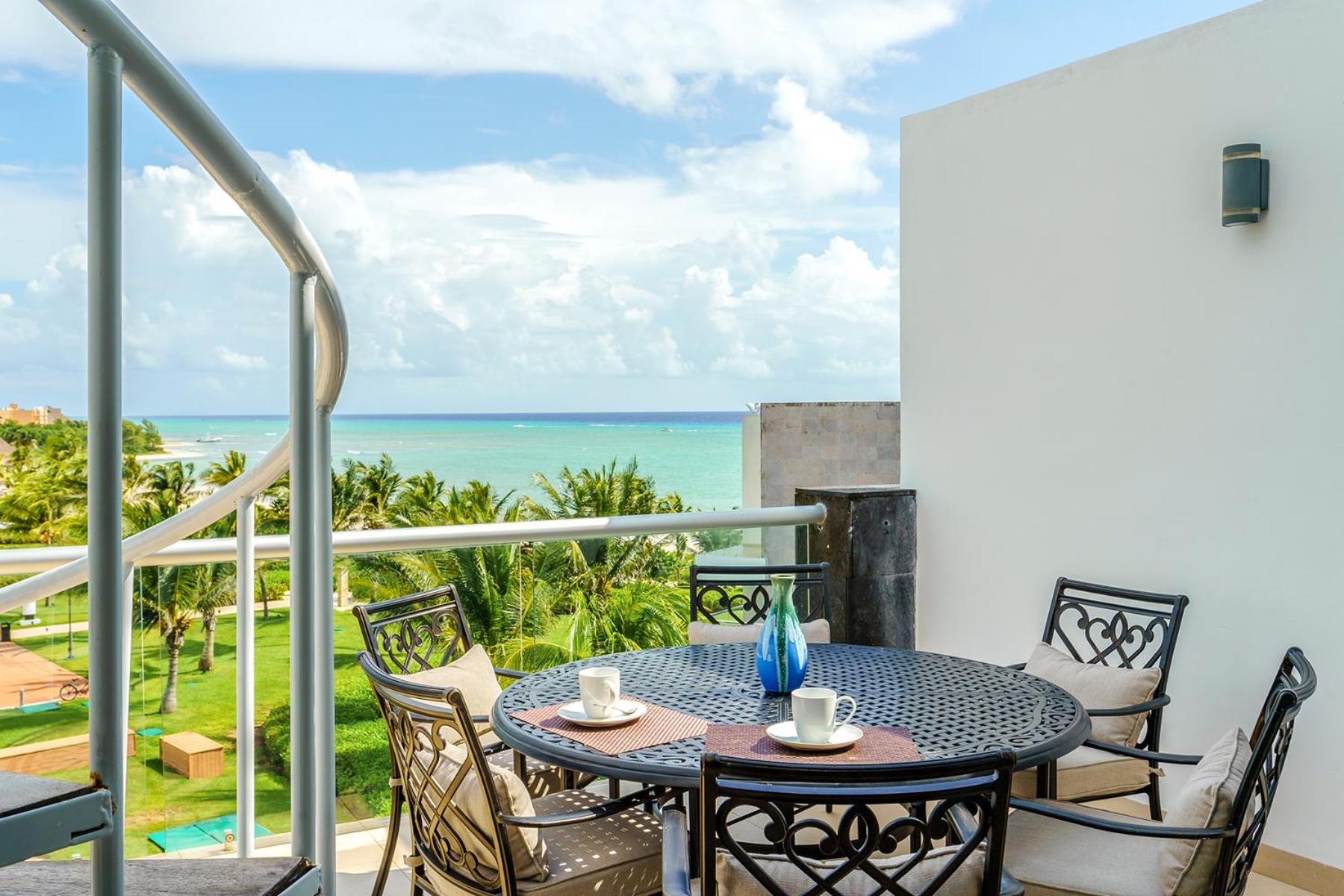 Luxury Condos at Mareazul Beachfront Complex with Resort-Style Amenities