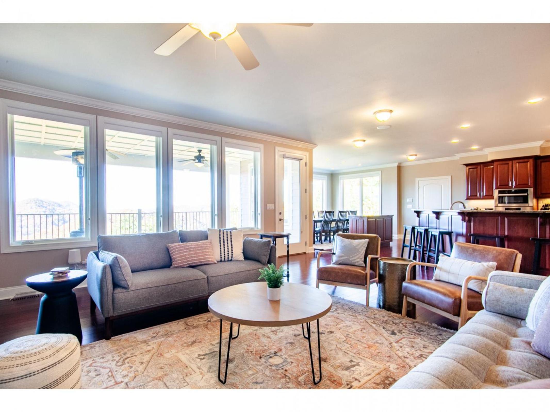 Endless Mountain Views - Hot Tub & Fireplace! view 3