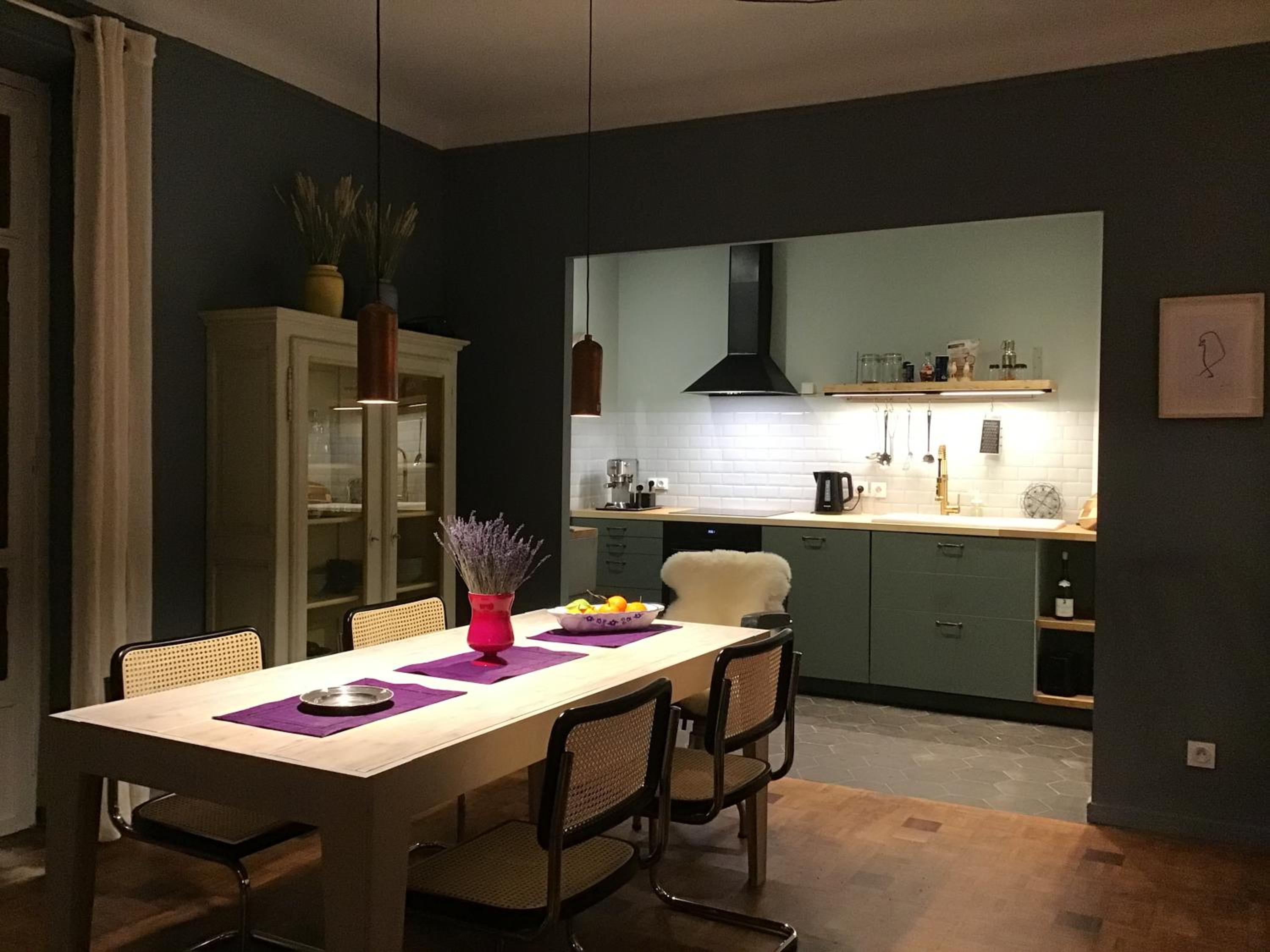Modern, traditional , bright and stylish appartement photo 3