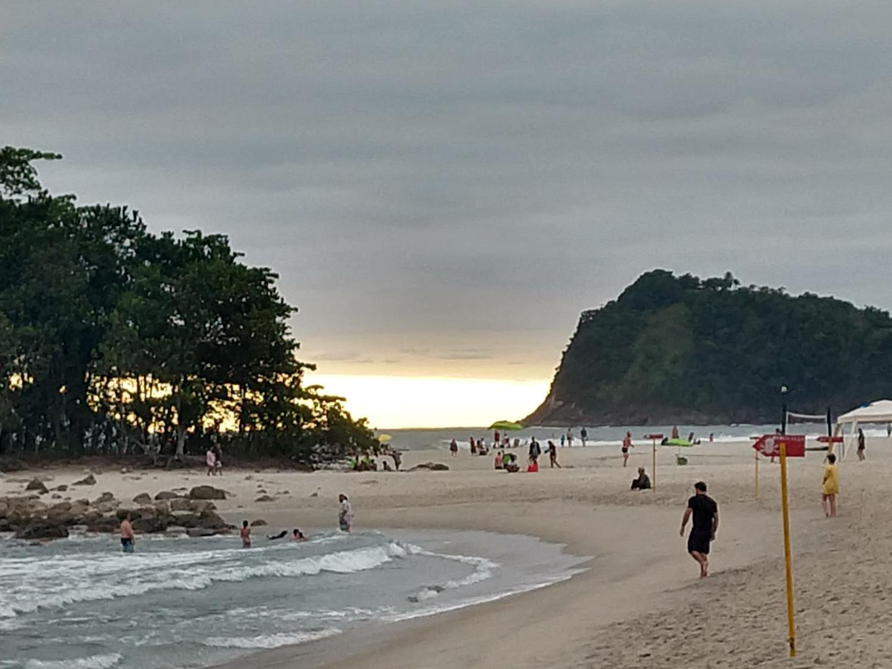 Casa em condomínio fechado, ambiente familiar
