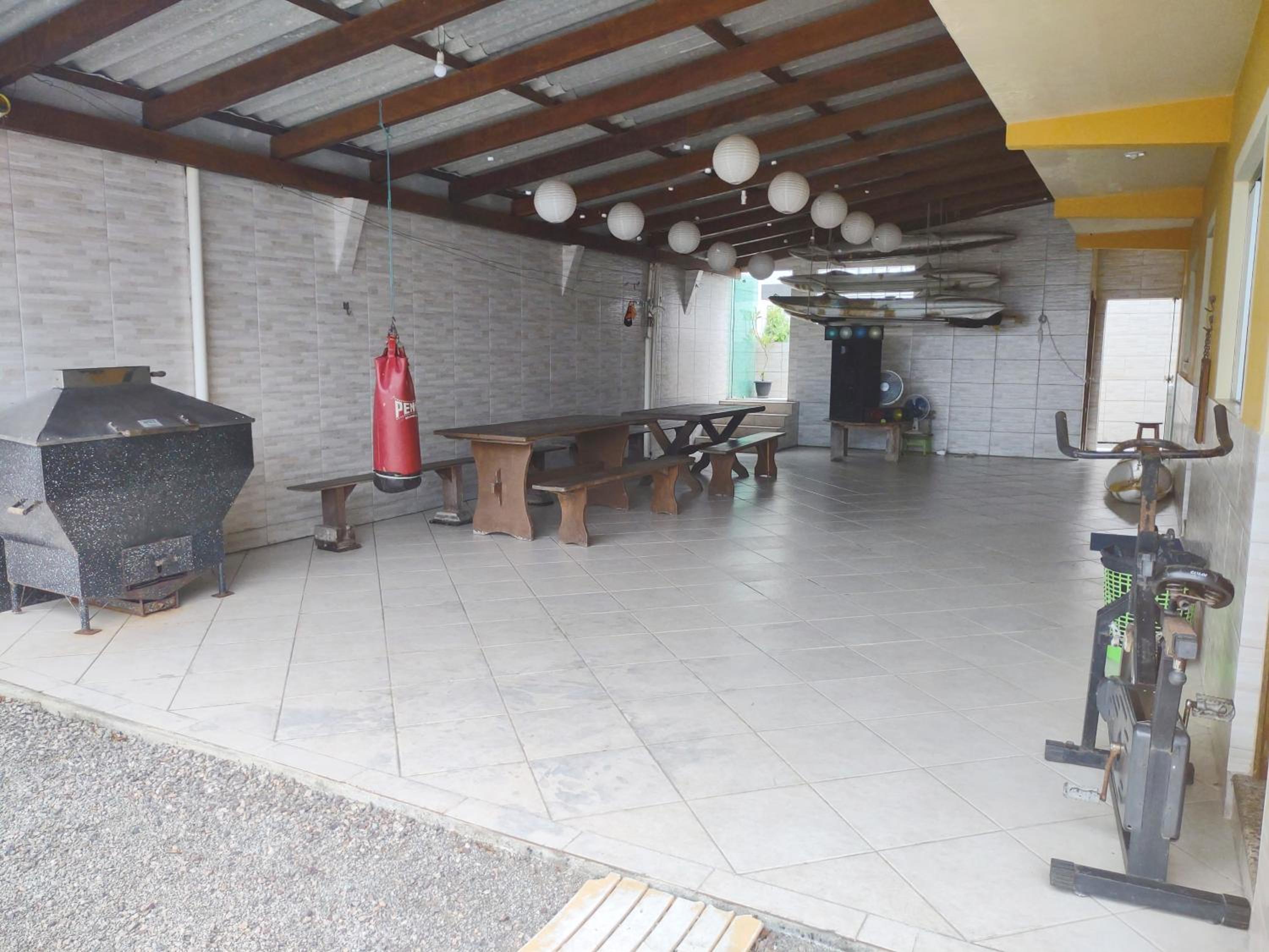 Amplo Apartamento na Pinheira