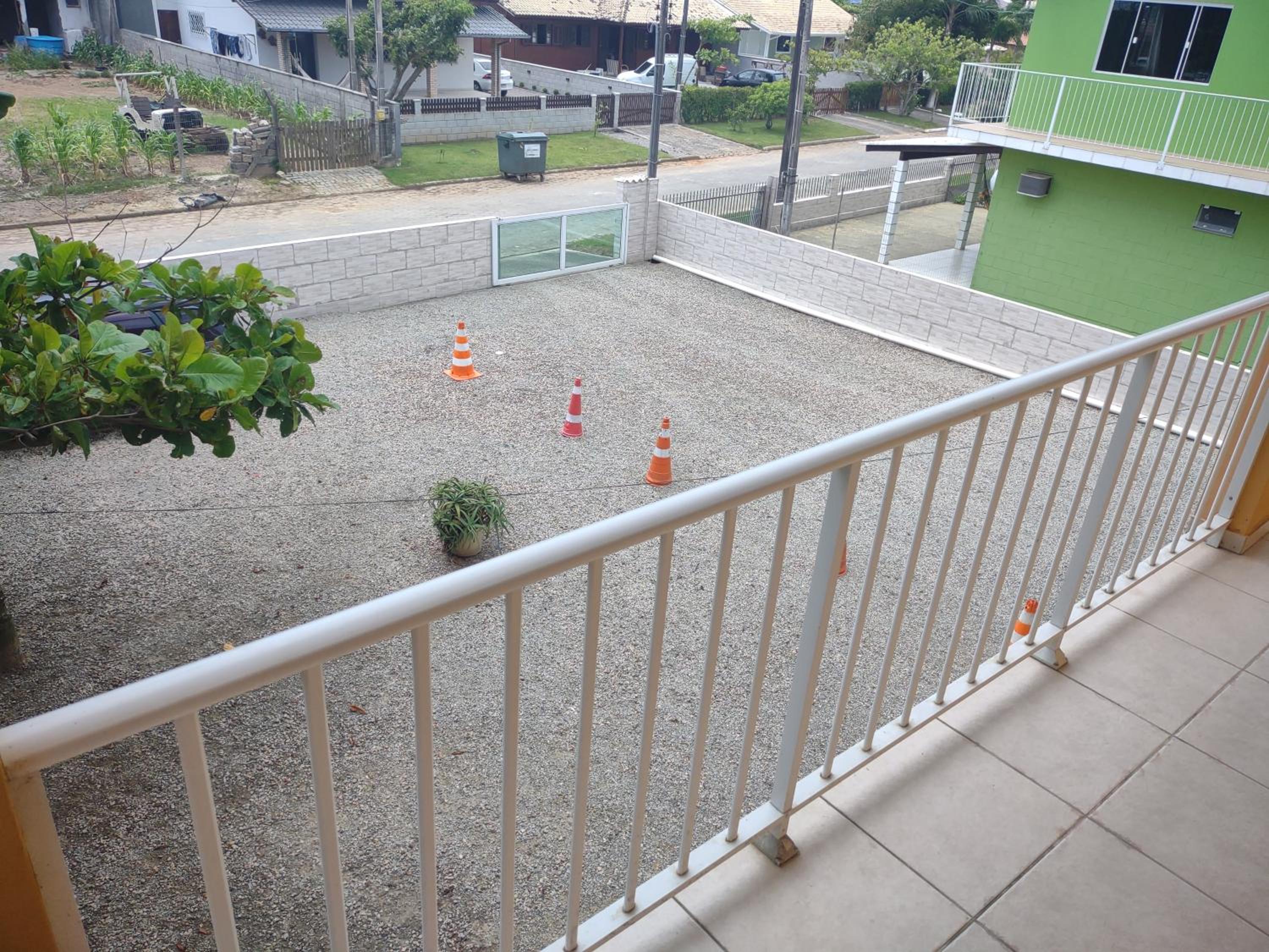 Amplo Apartamento na Pinheira