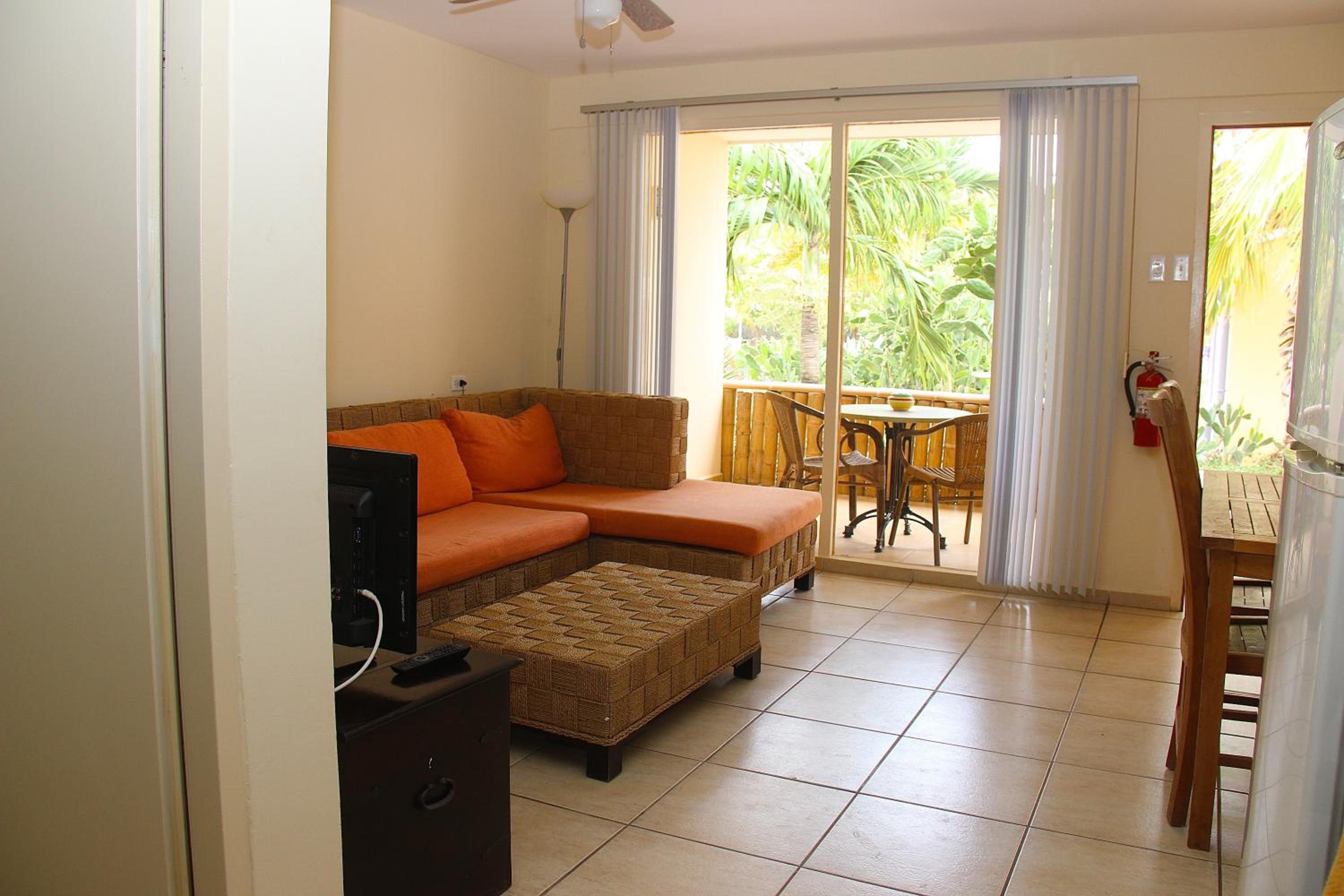 Camacuri Apartments