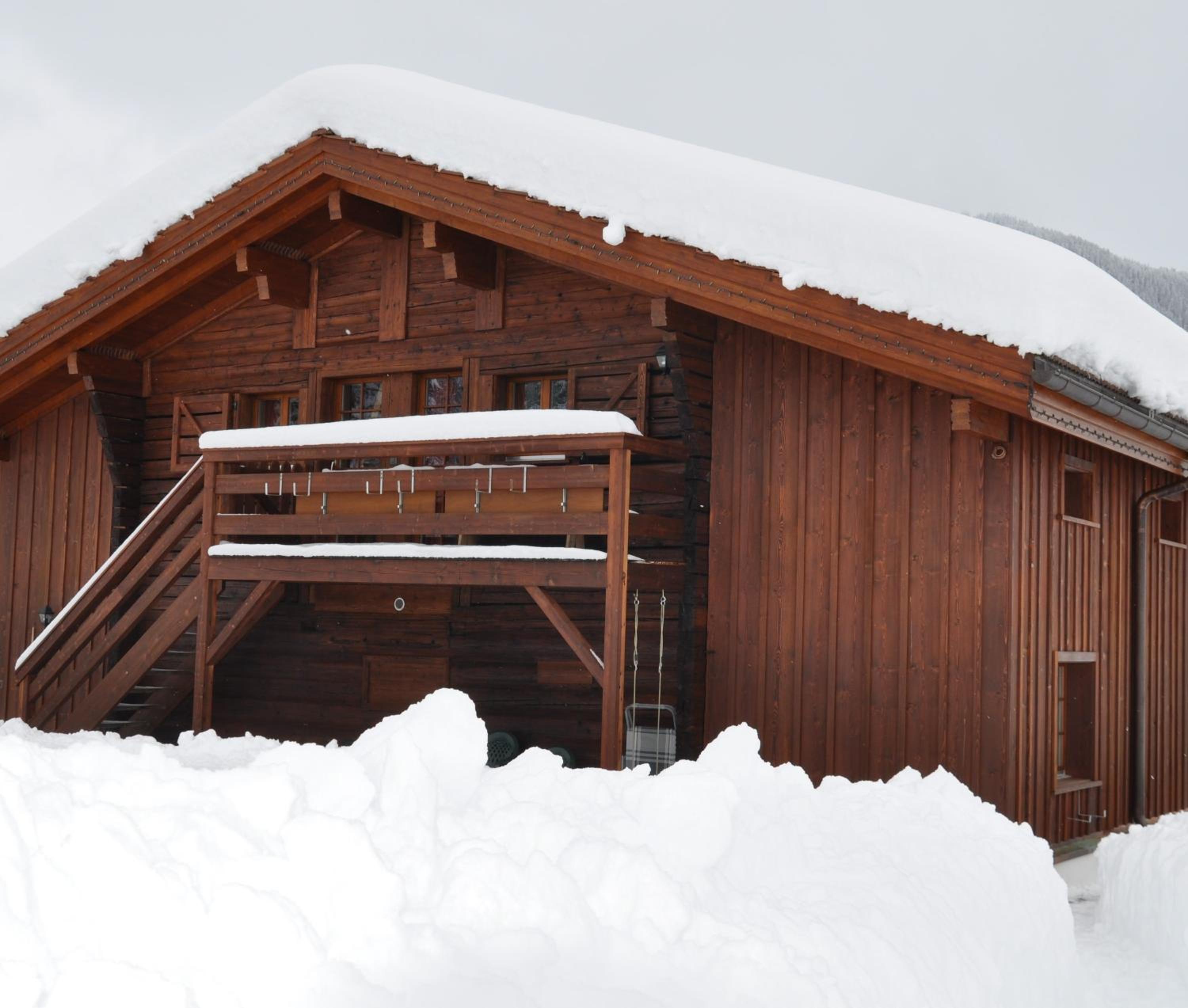 Alpenchalet Weidhaus Gstaad - Dachwohnung - Studio - Stockbettzimmer