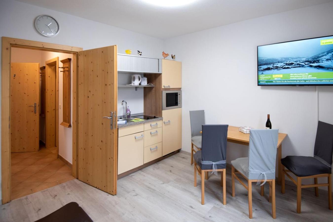 Apartmenthaus HAUS Gipfelglück Apartment KUAFSTOA view 3