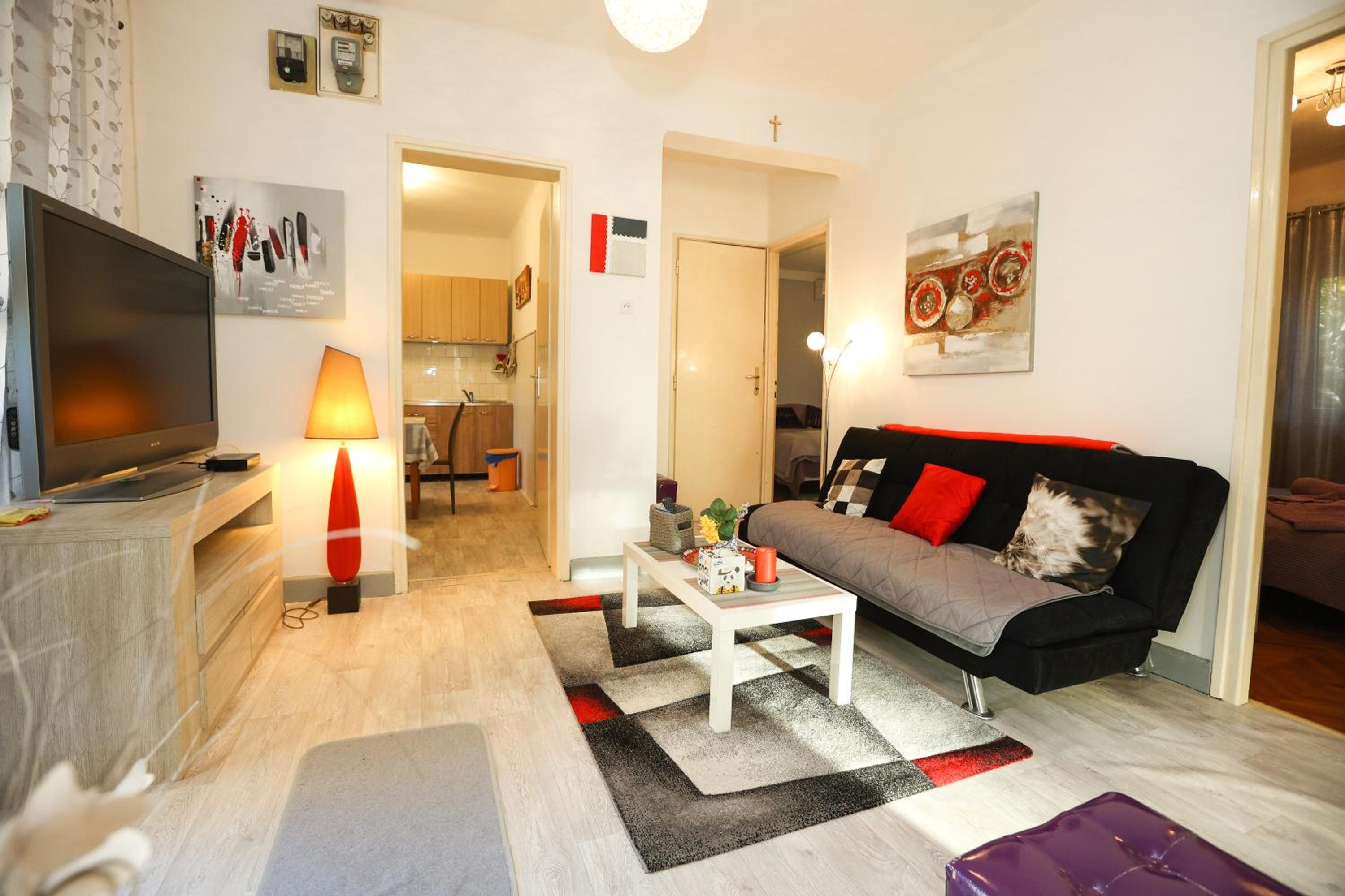 Photo 7