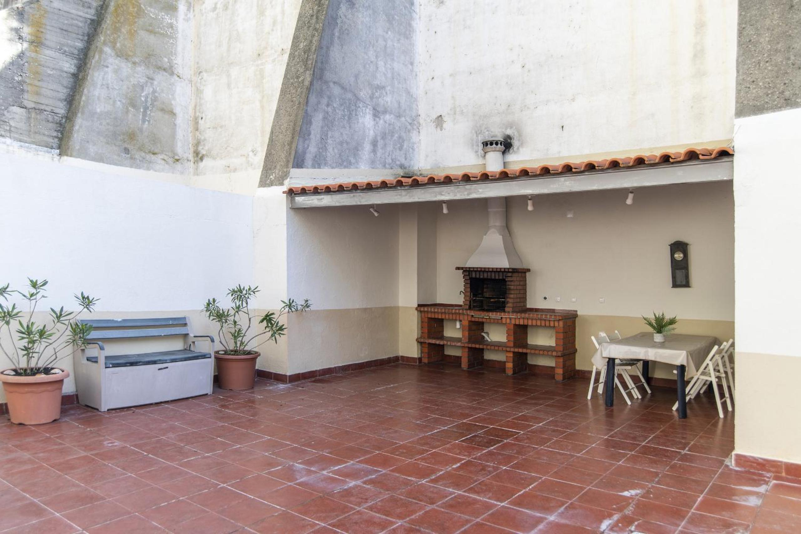 Alcantara Terrace by GT House view 2