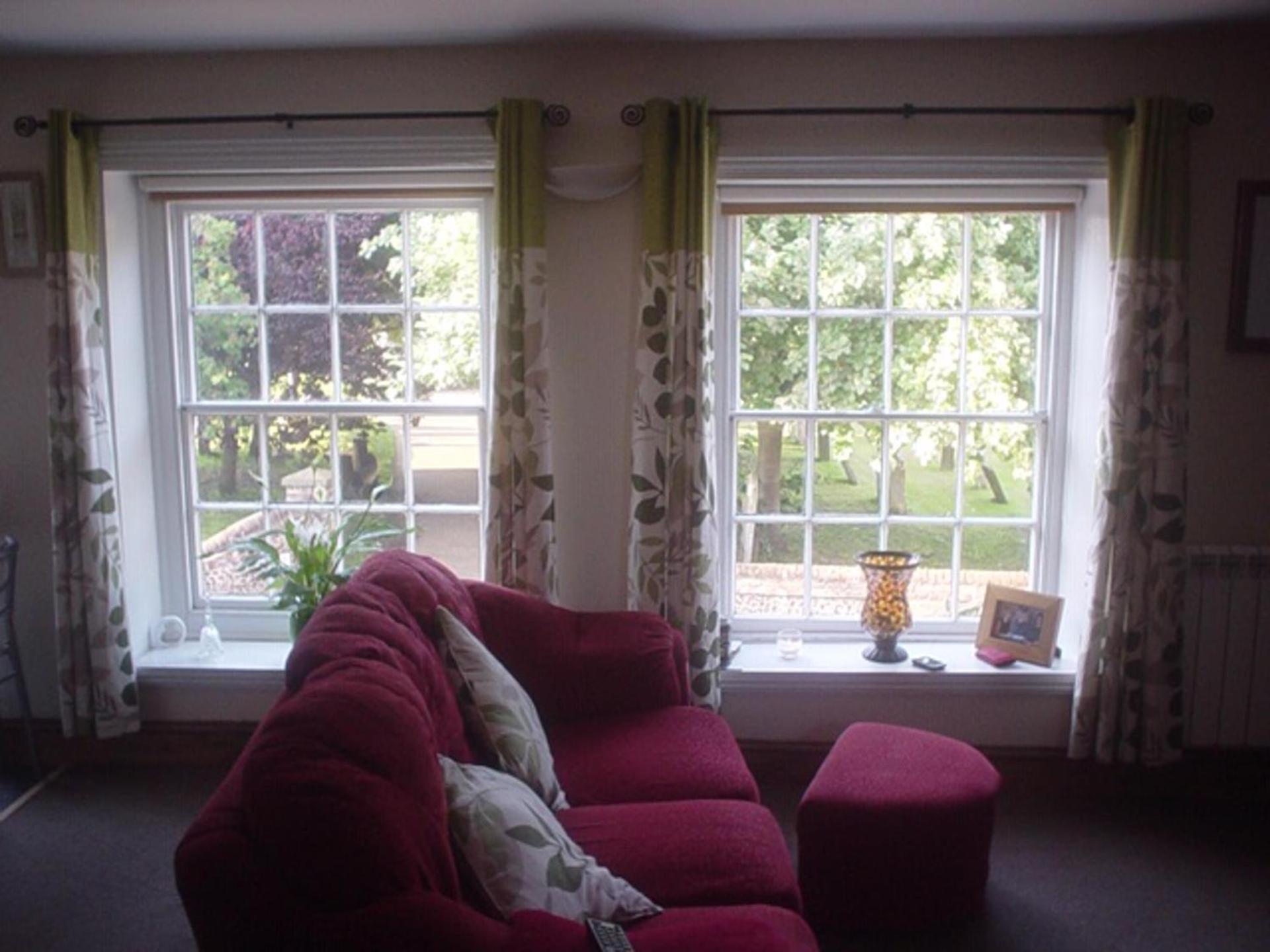 Stylish Historic Apartment - Sleeps 3 & Parking view 4