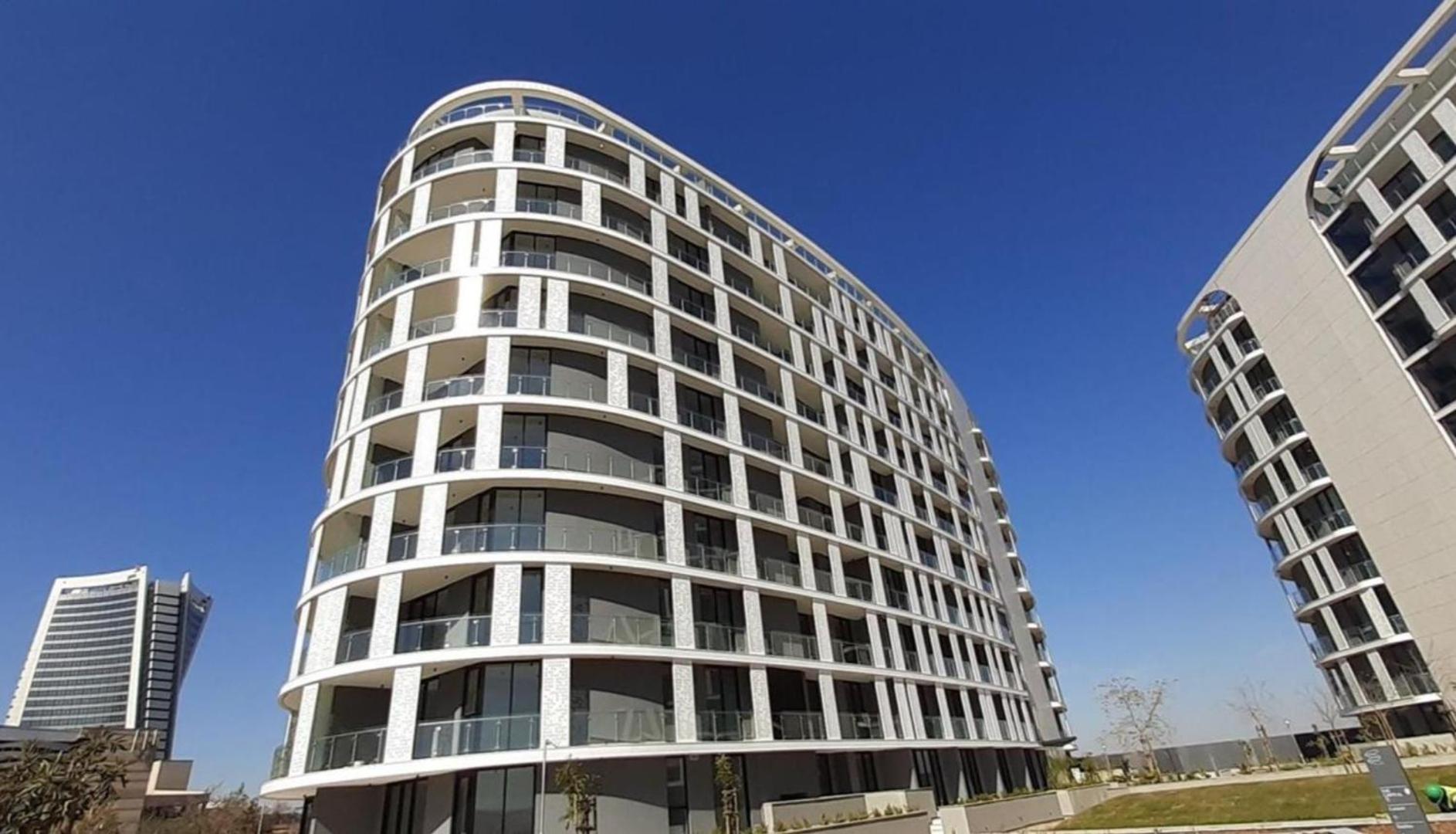Stylish Modern 2BR in Waterfall Ellipse - Sleeps 4 - Fast WiFi - Secure Parking view 4