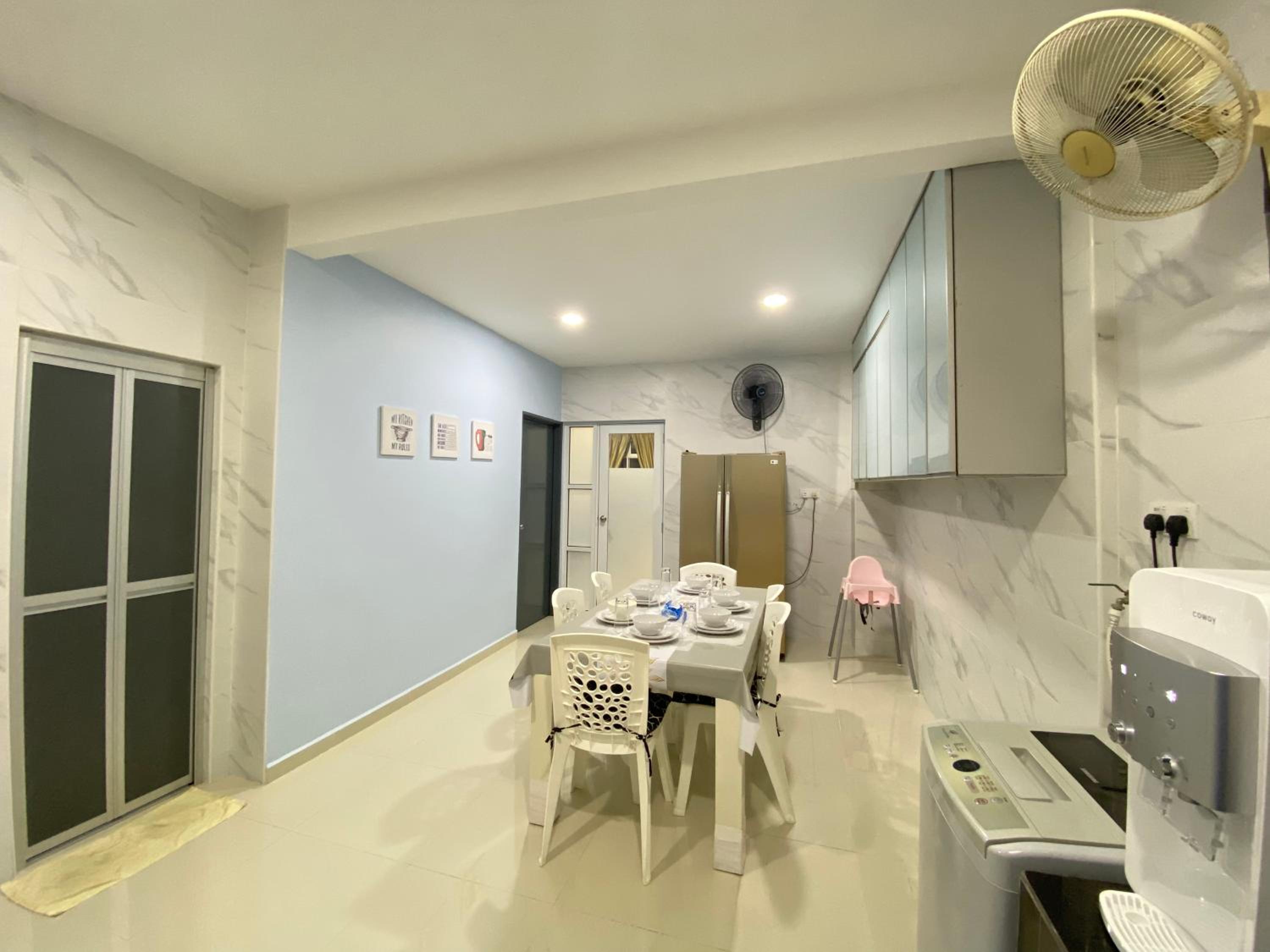 Do not book, property was sold