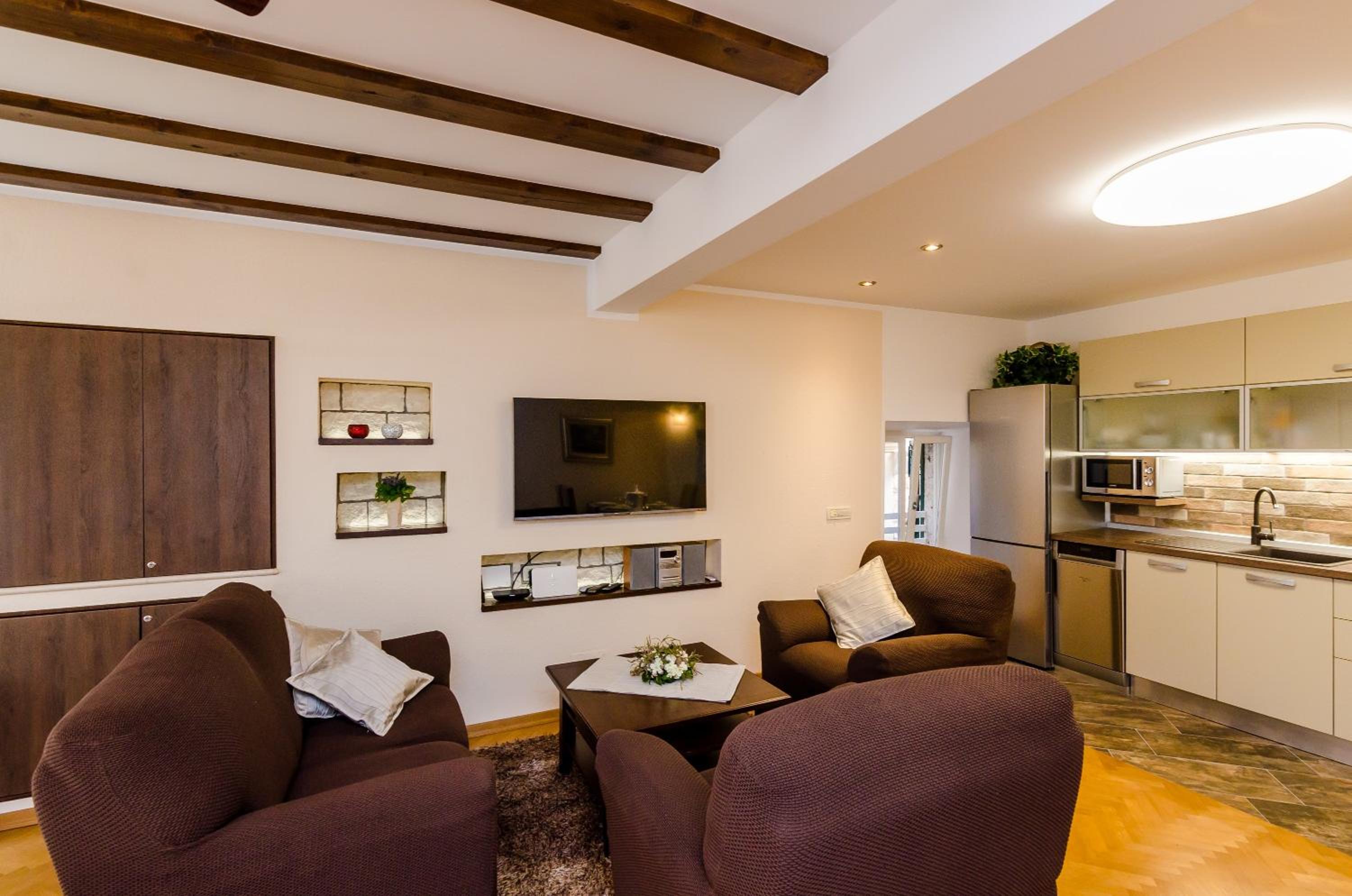 Apartment Maru Prestige