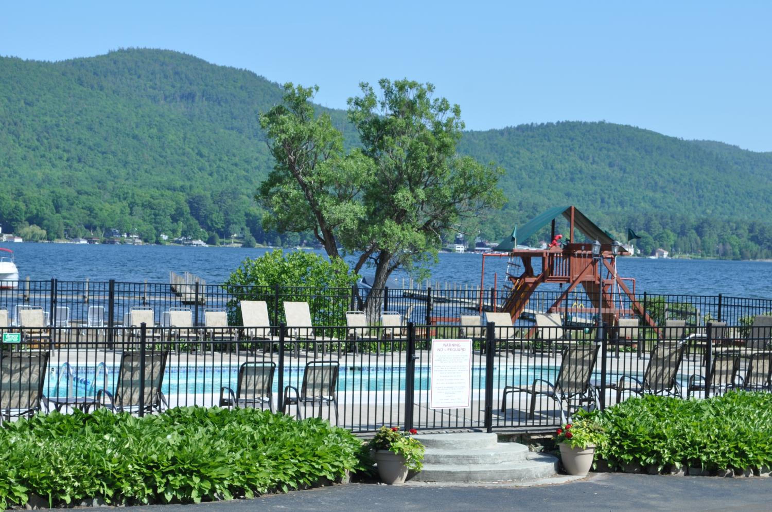 Scotty's Lakeside Resort