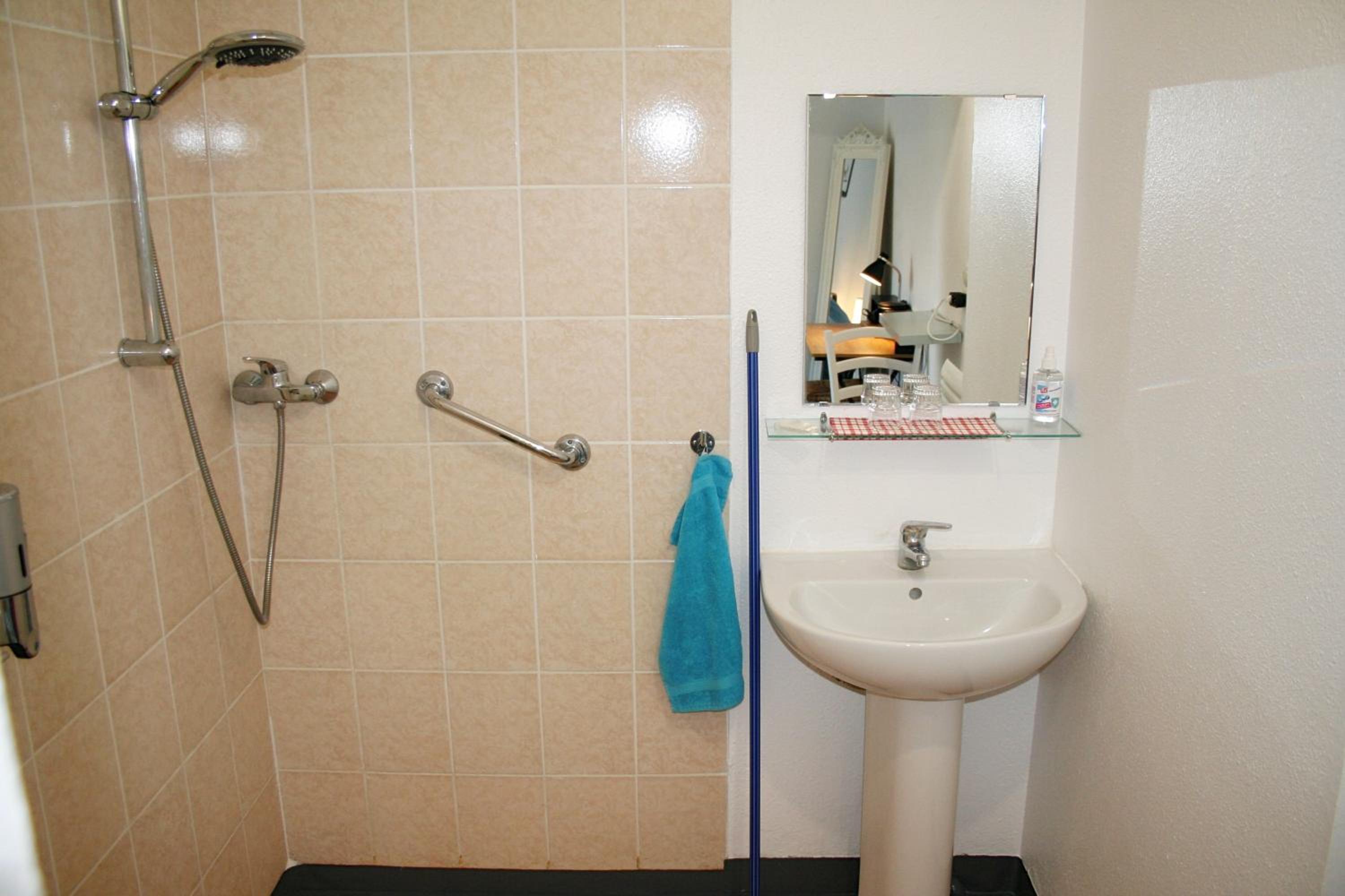 Photo 41