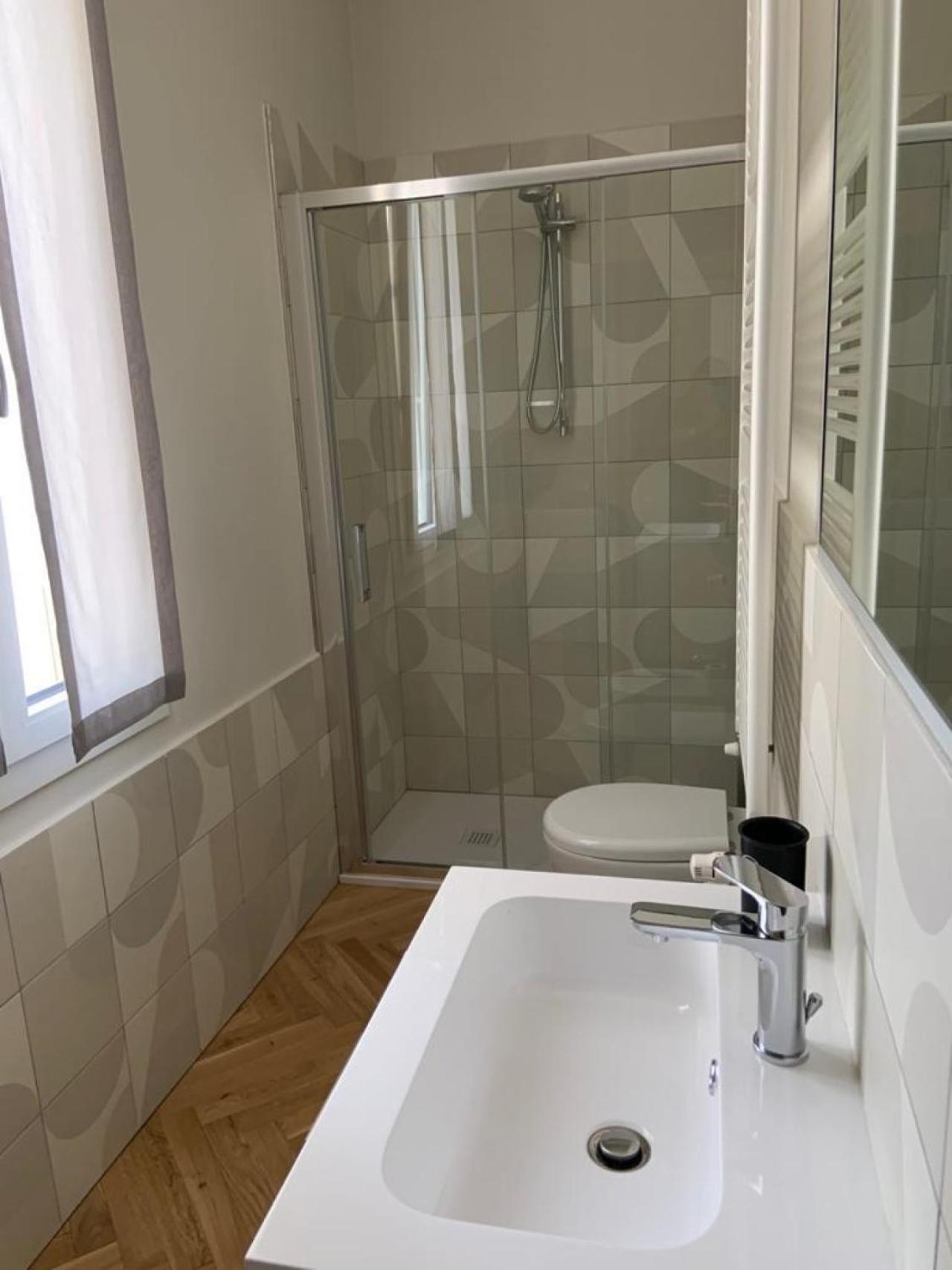 Esclusivo appartamento in villa al mare view 5