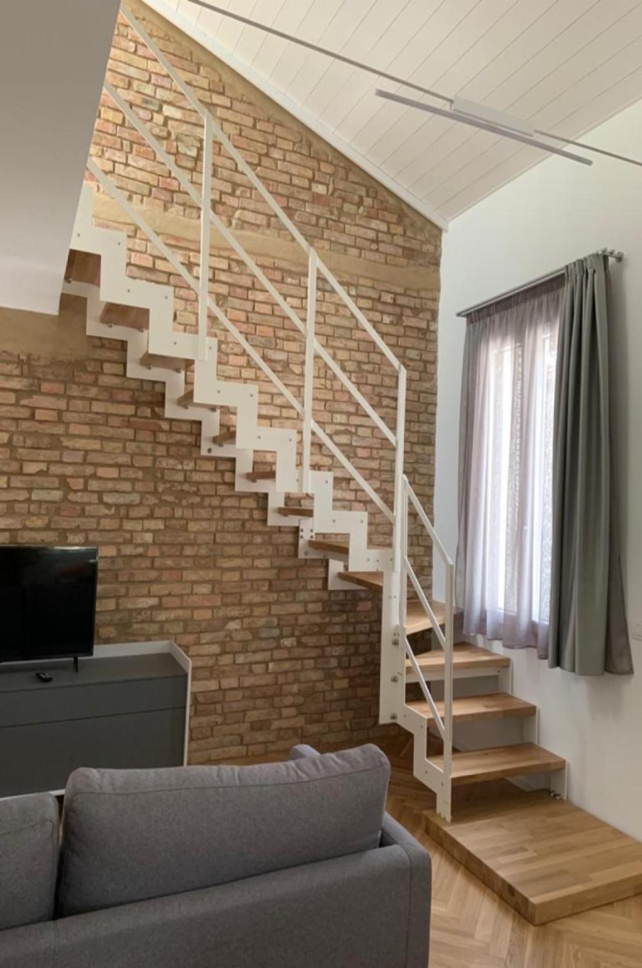 Esclusivo appartamento in villa al mare view 3