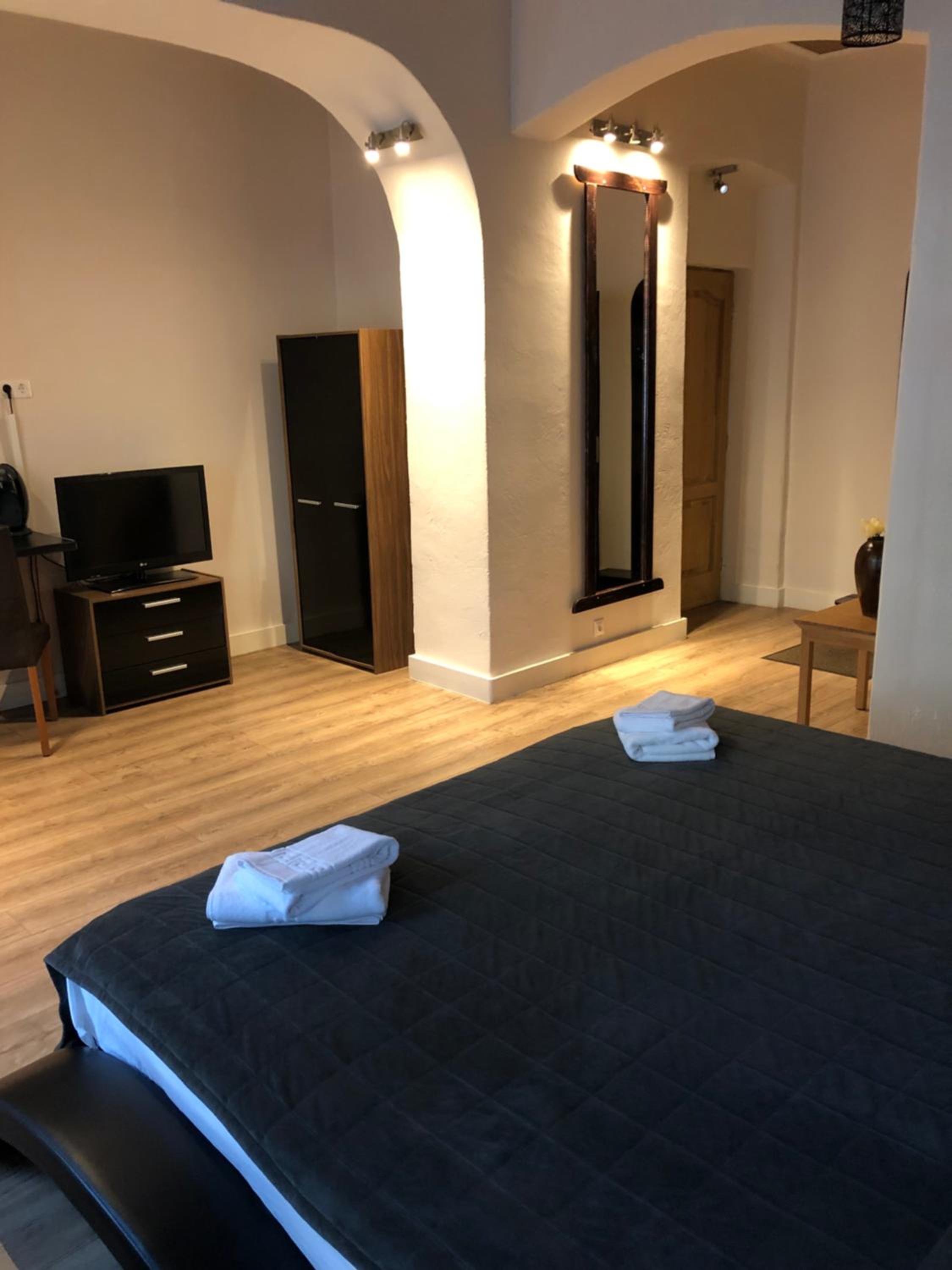 hotel room