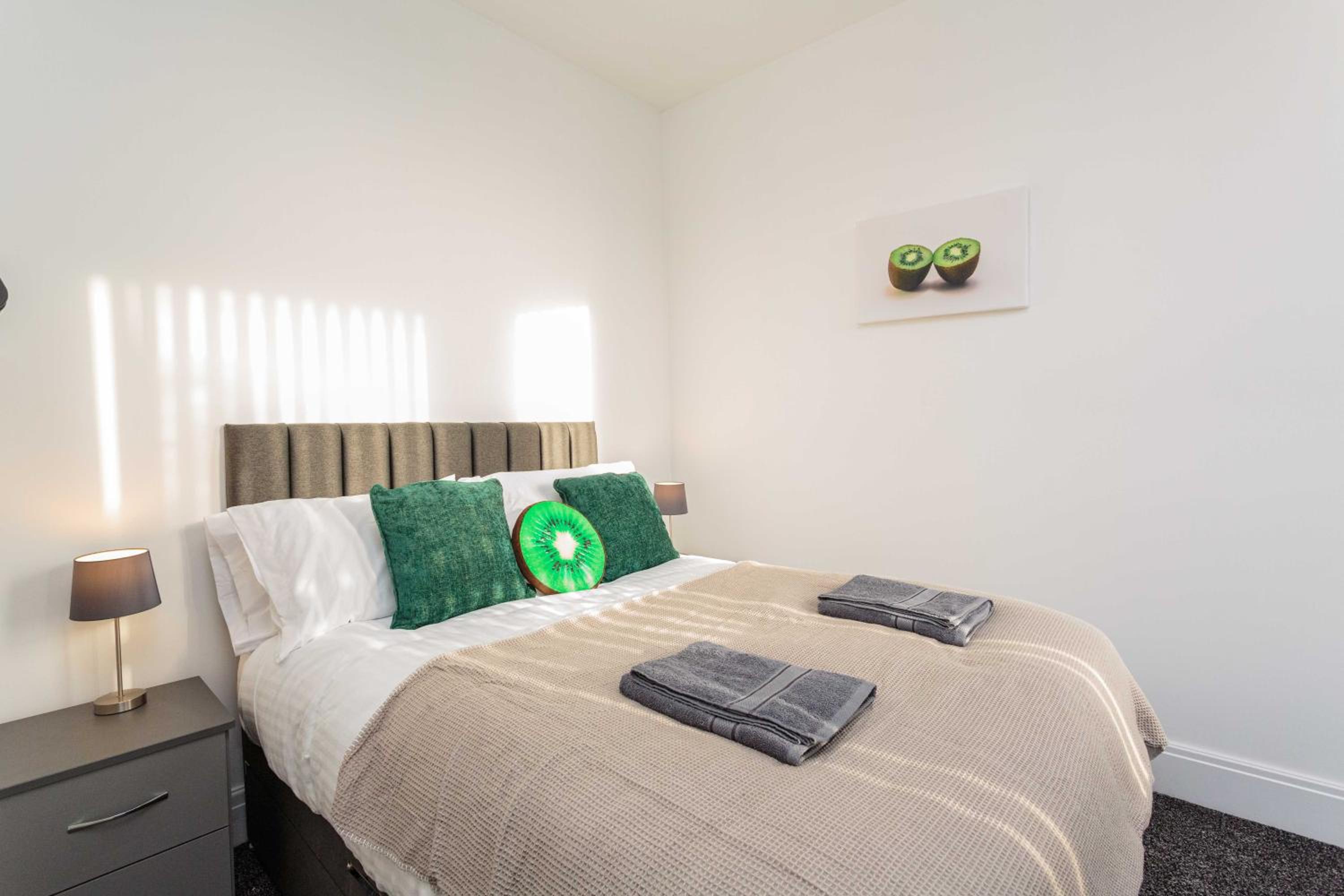 Cherry Property - Kiwi Suite view 3