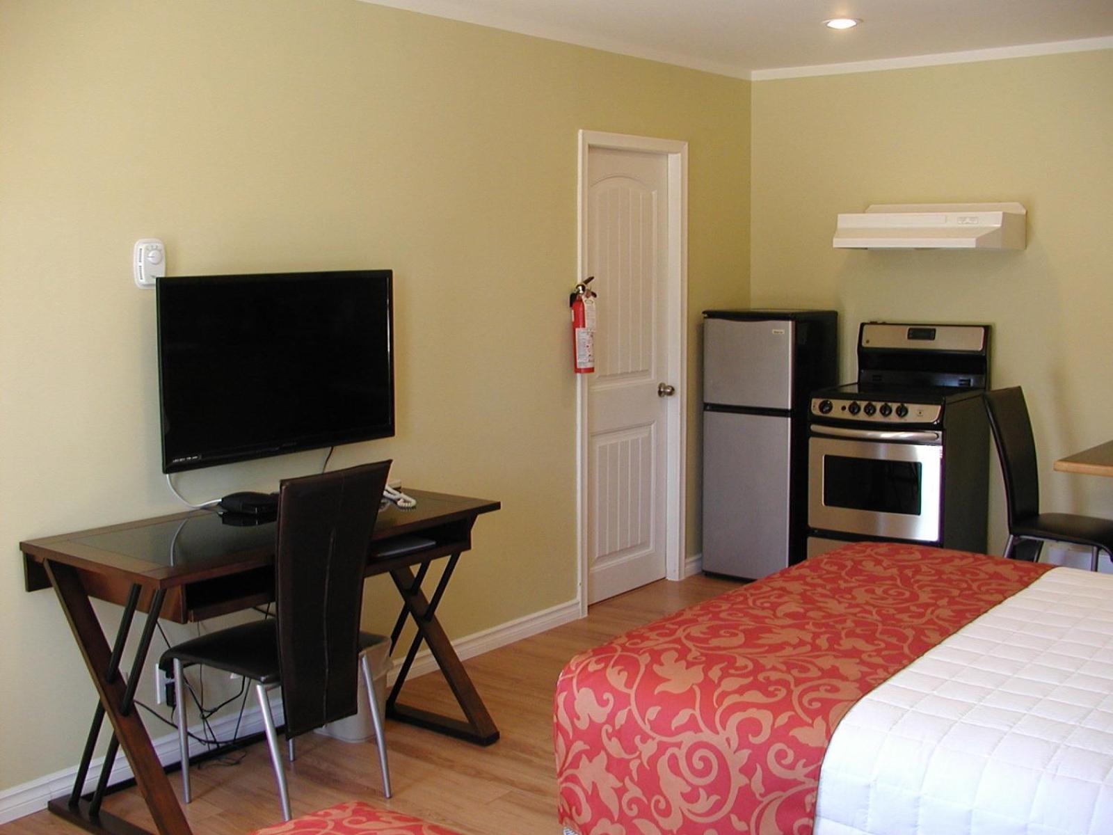 Almo Court Motel