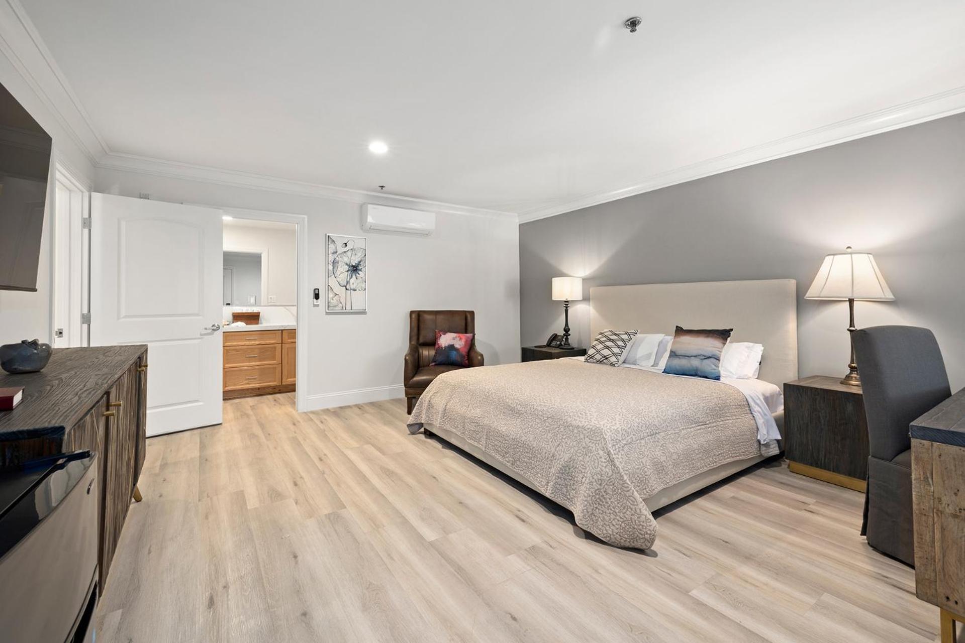 Hotel Huntington - Property Image 80