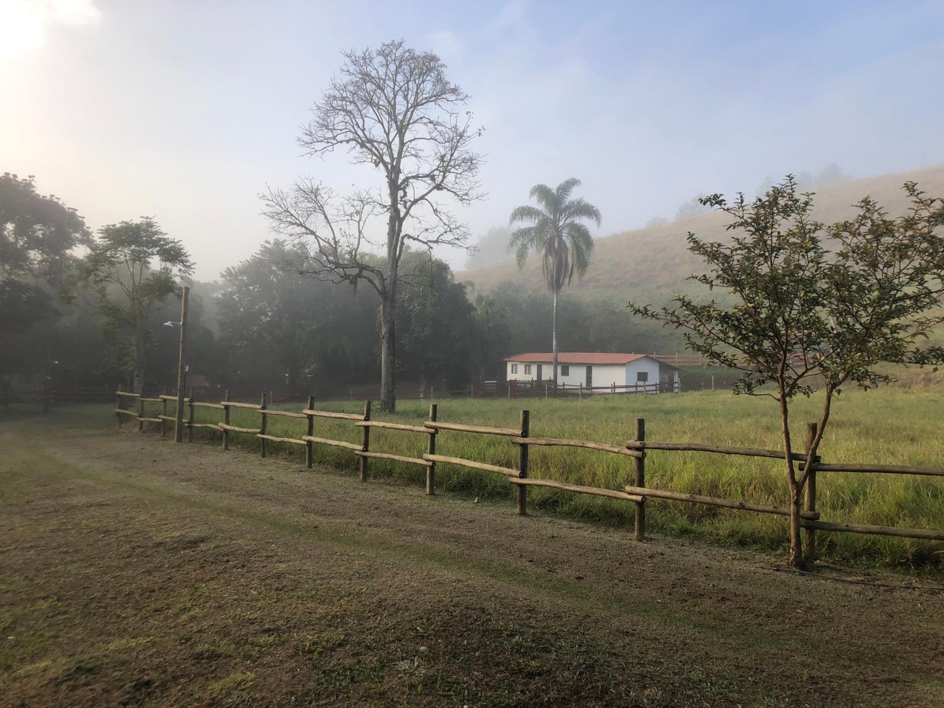 Vivenda dos Guaranys -Um projeto ecológico - Casa