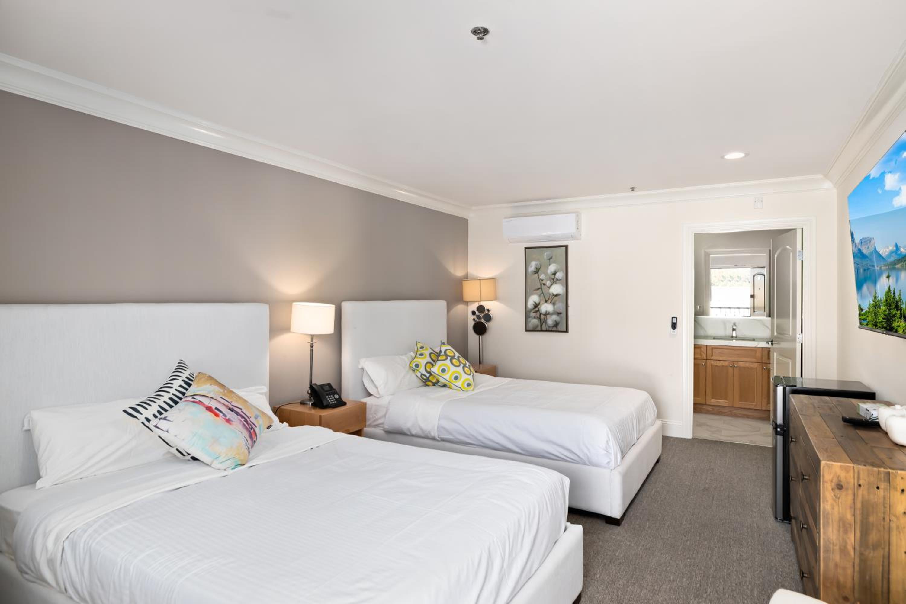 Hotel Huntington - Property Image 49