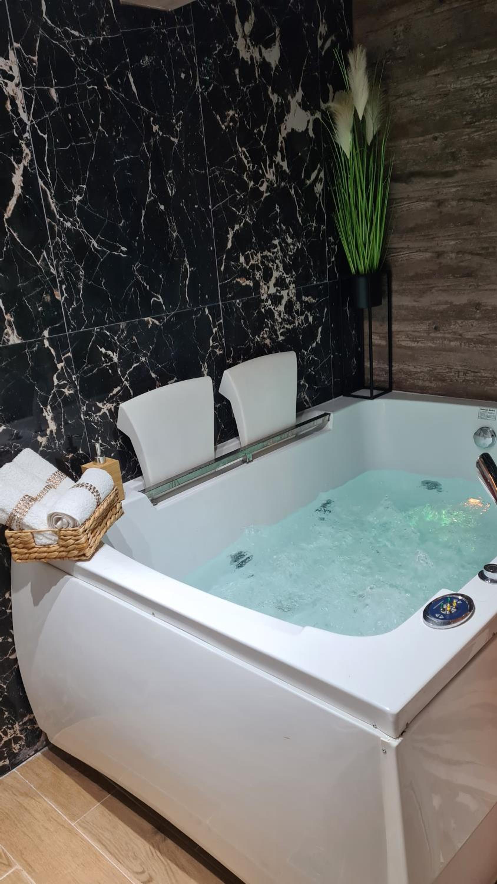 De LUX Apartman view 2