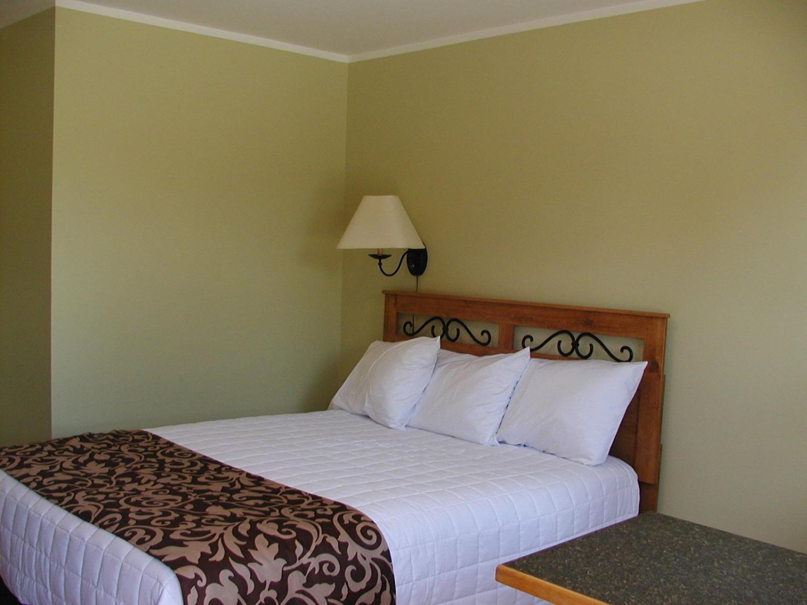 Almo Court Motel