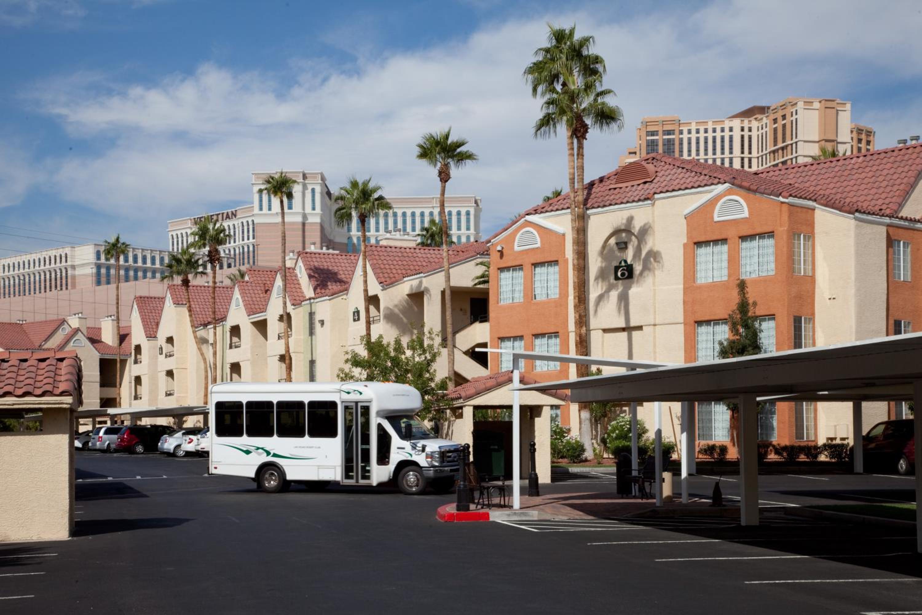 Holiday Inn Club Vacations at Desert Club Resort, an IHG Hotel