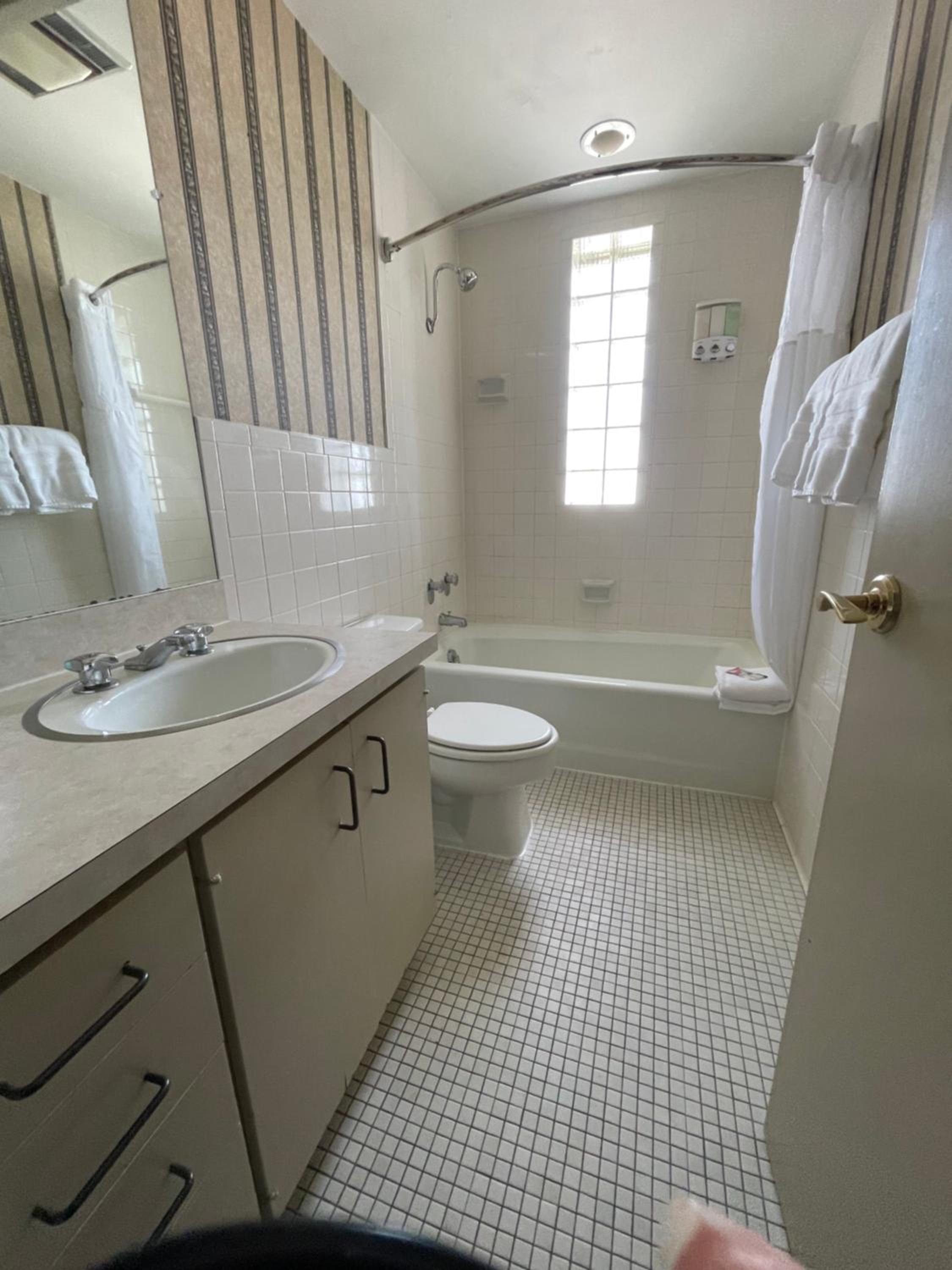 Bartlesville Vacations - Hotel Phillips - Property Image 66