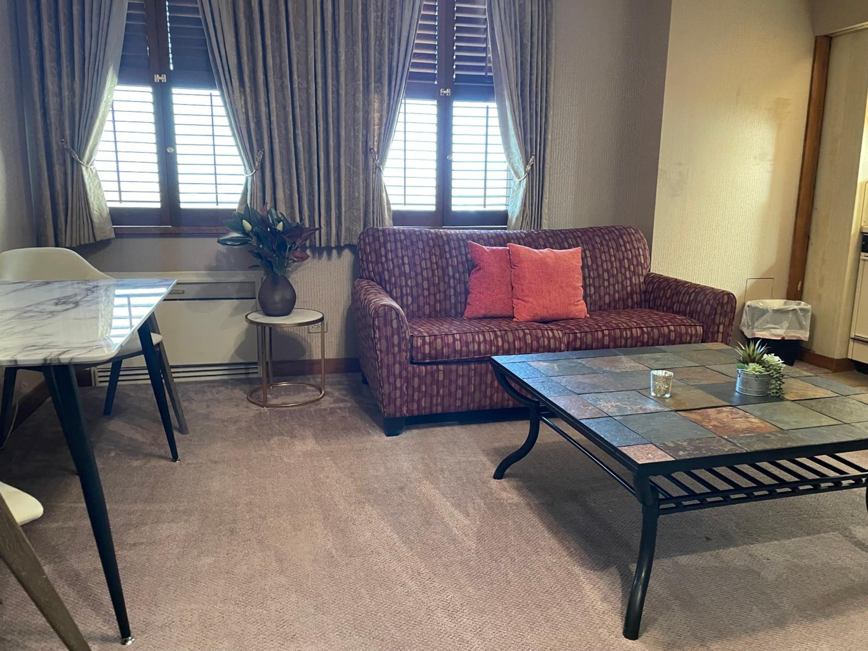 Bartlesville Vacations - Hotel Phillips - Property Image 68