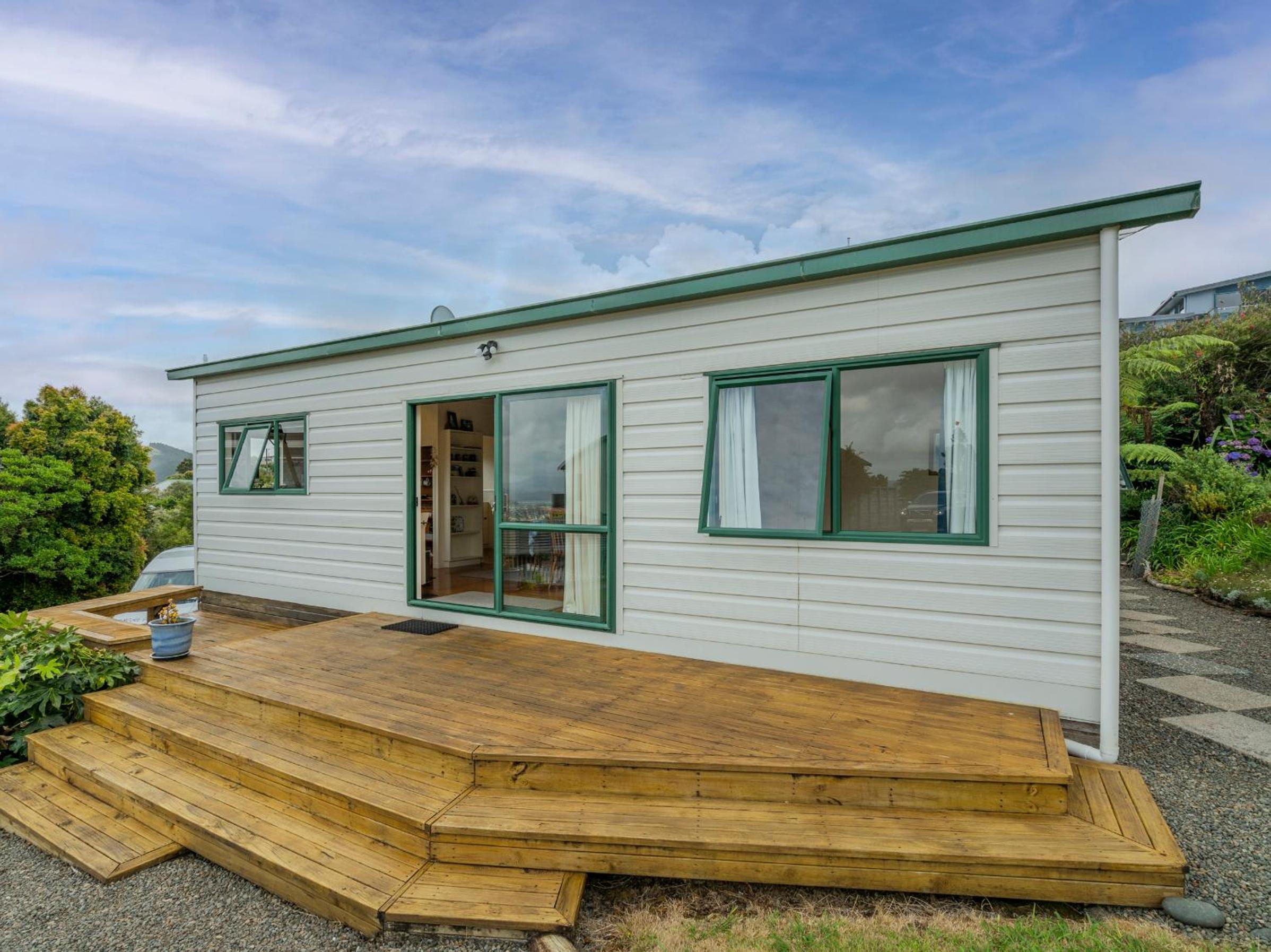 The Bach - Whitianga Holiday Home view 3