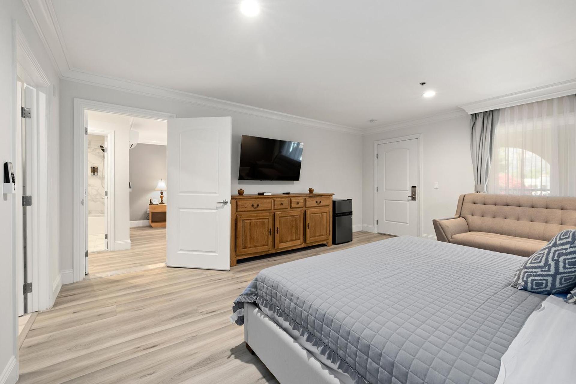Hotel Huntington - Property Image 106