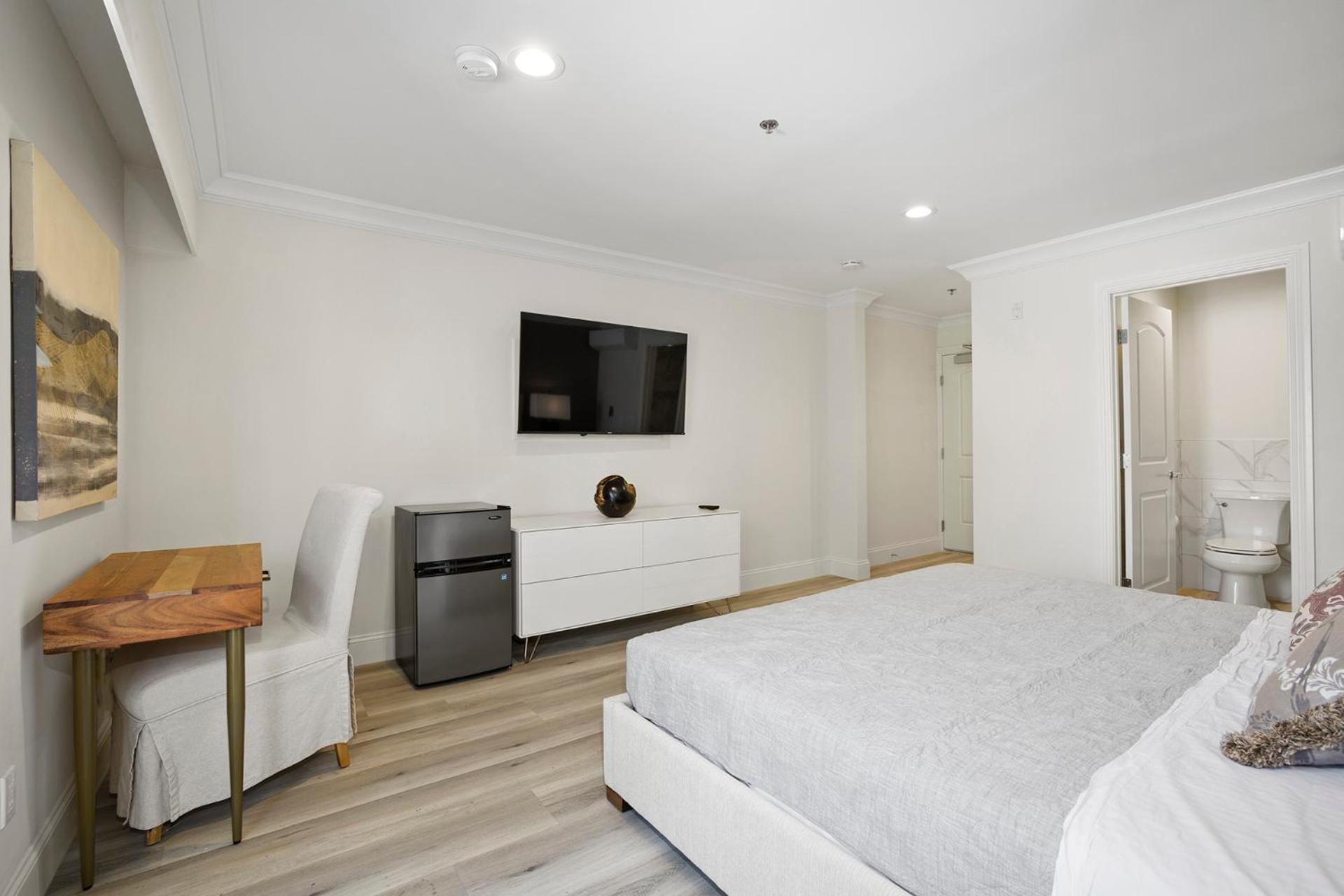 Hotel Huntington - Property Image 114