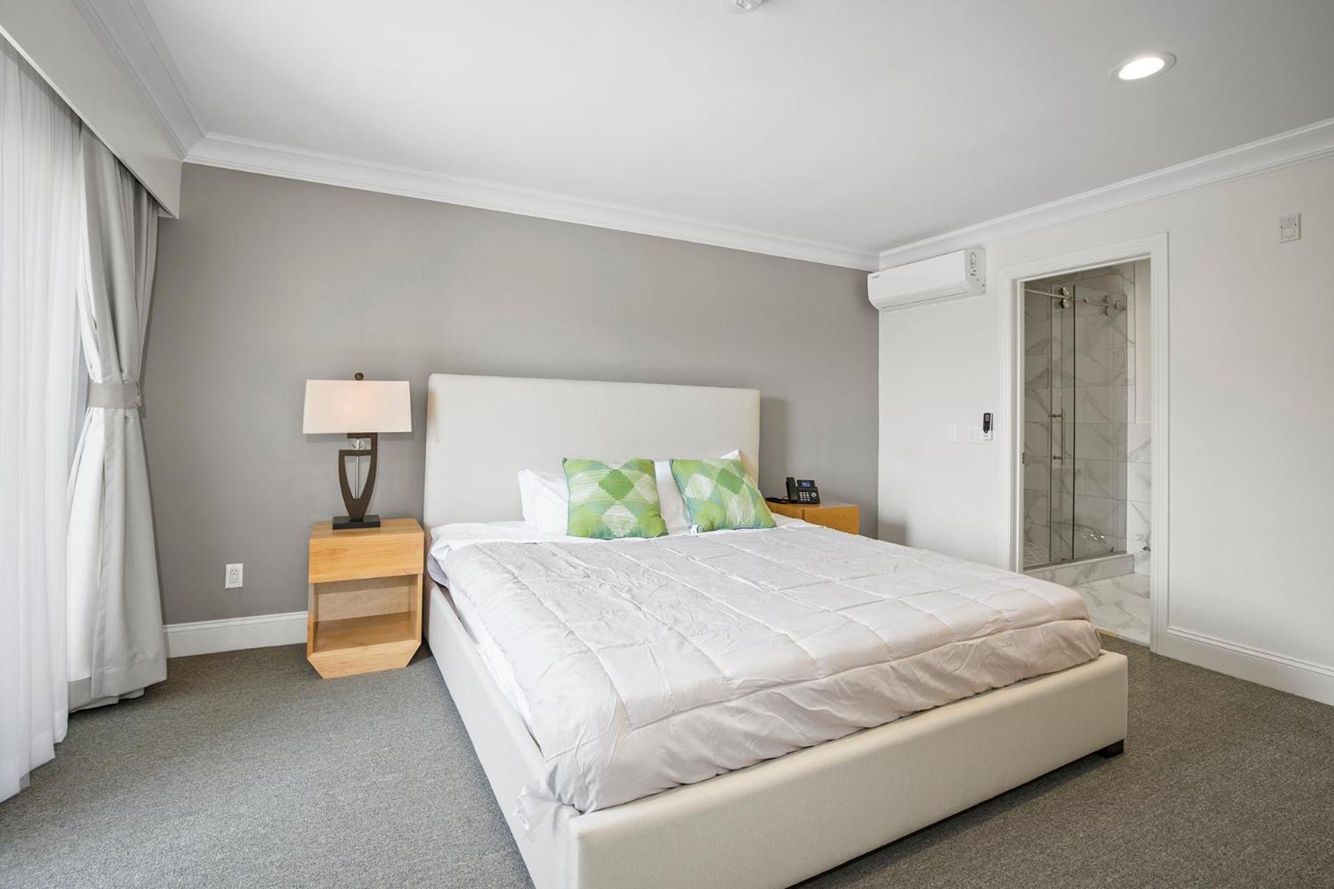 Hotel Huntington - Property Image 111