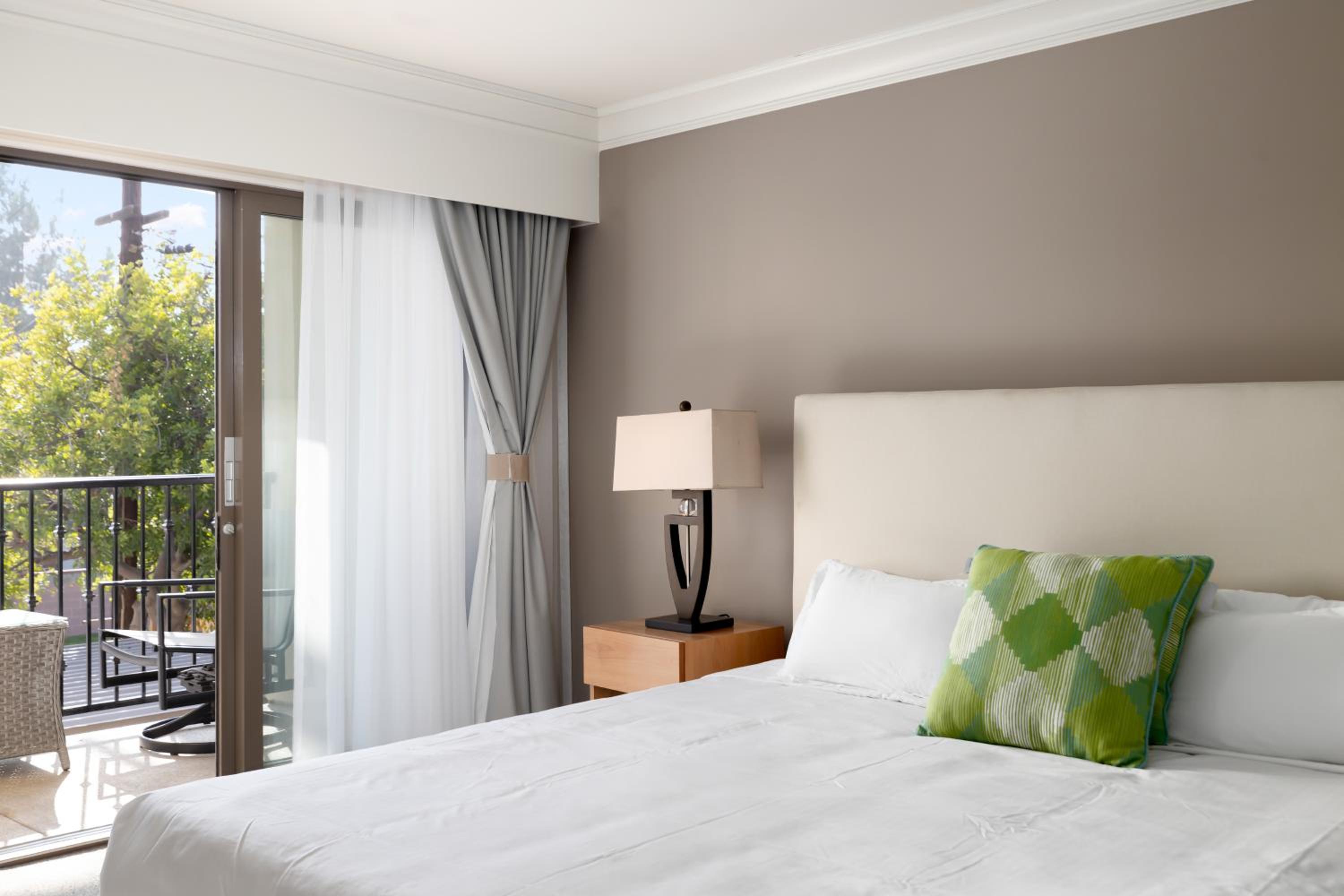 Hotel Huntington - Property Image 117